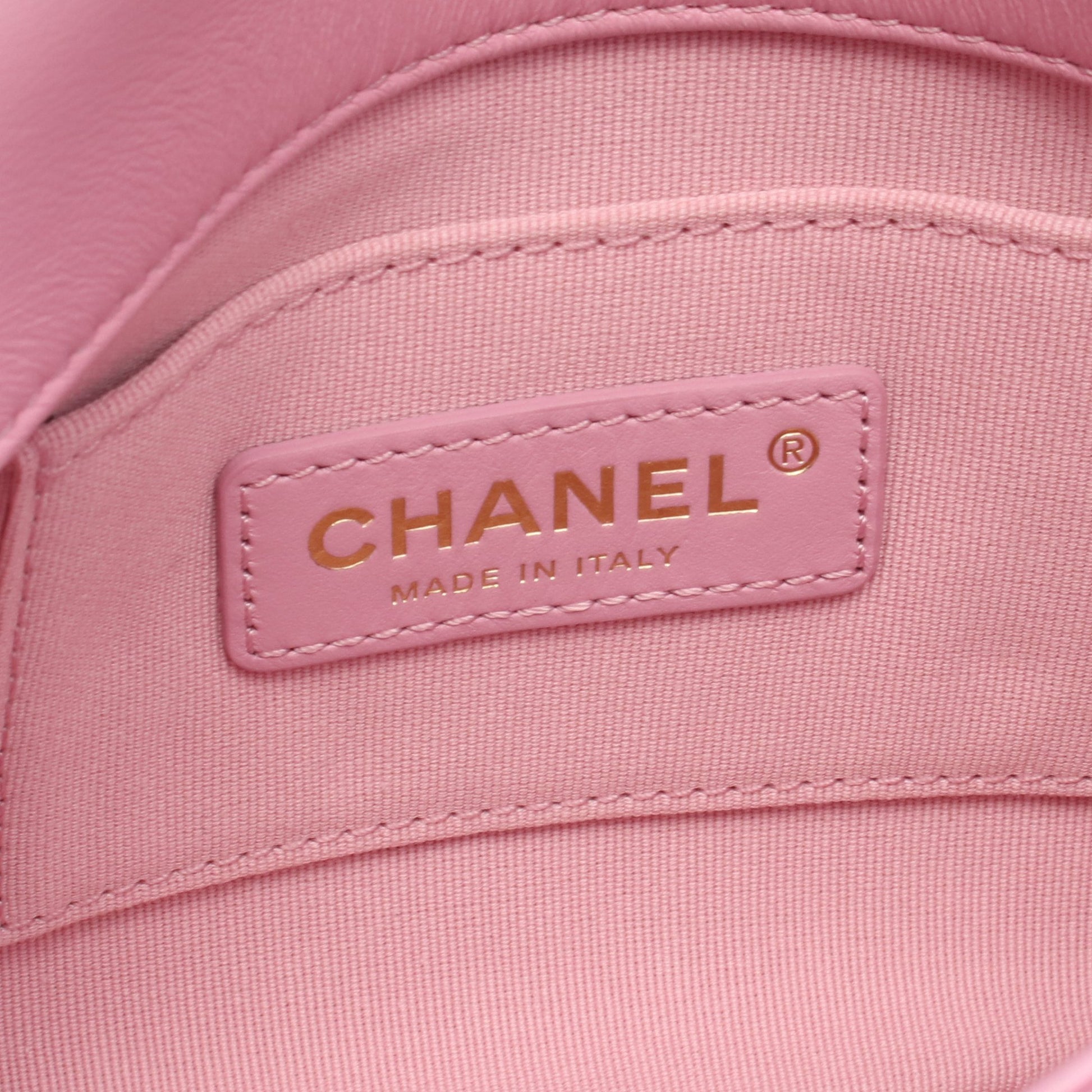 ミニマトラッセ チェーンショルダーバッグ レザー ピンク ゴールド金具 シャネル バッグ CHANEL