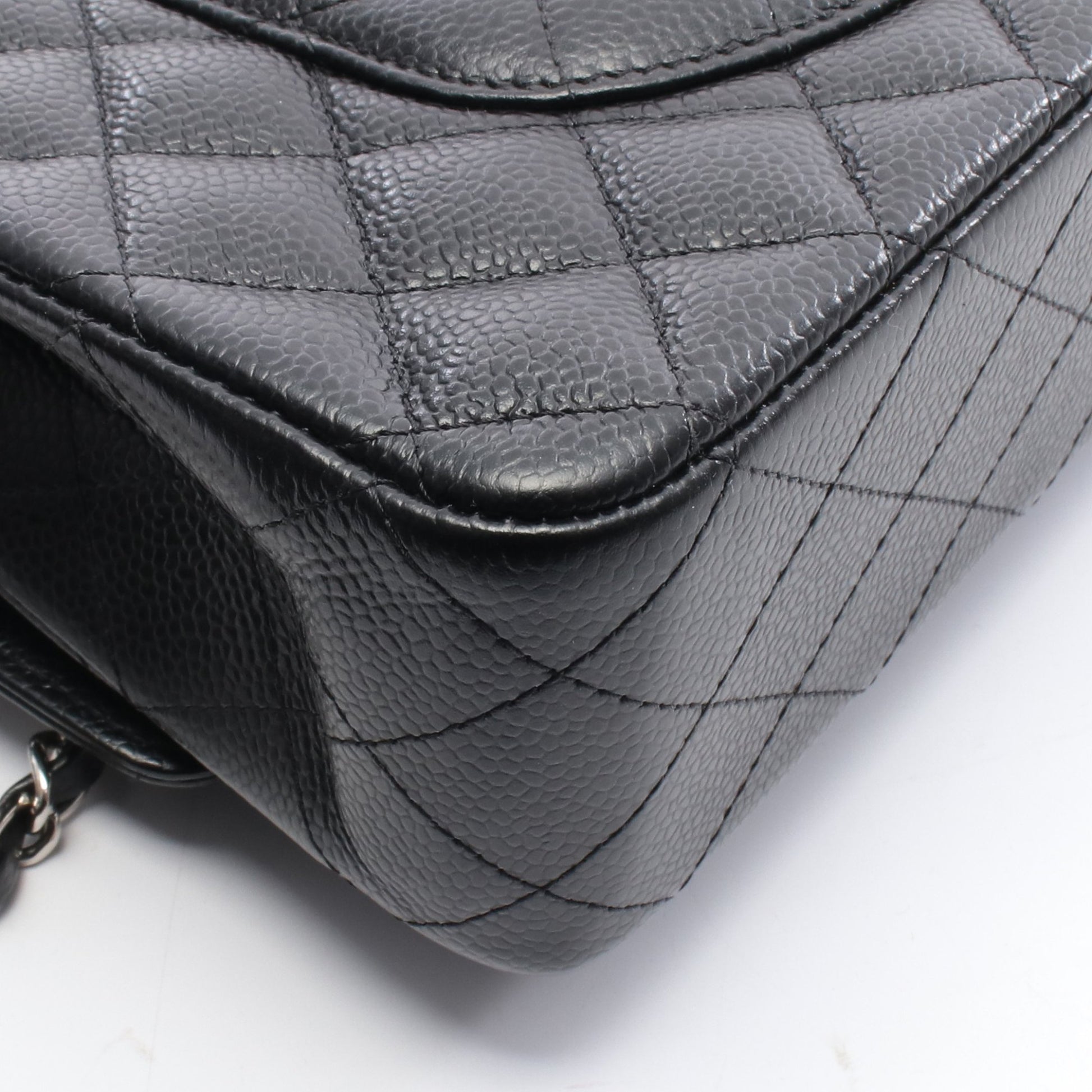 マトラッセ Wフラップ Wチェーンショルダーバッグ キャビアスキン ブラック シルバー金具 シャネル バッグ CHANEL