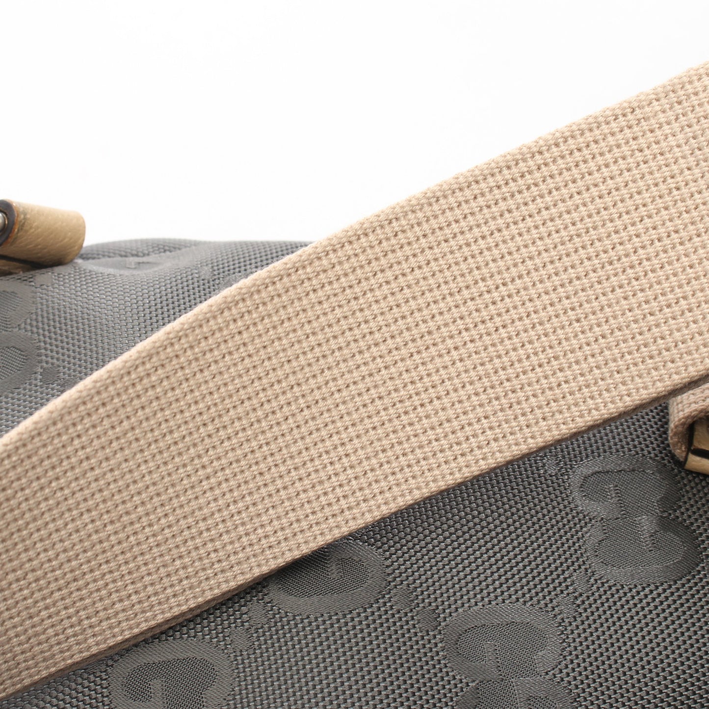 グッチ オフ ザ グリッド GG柄 ボディバッグ ナイロンキャンバス レザー グレー ベージュ グッチ バッグ GUCCI