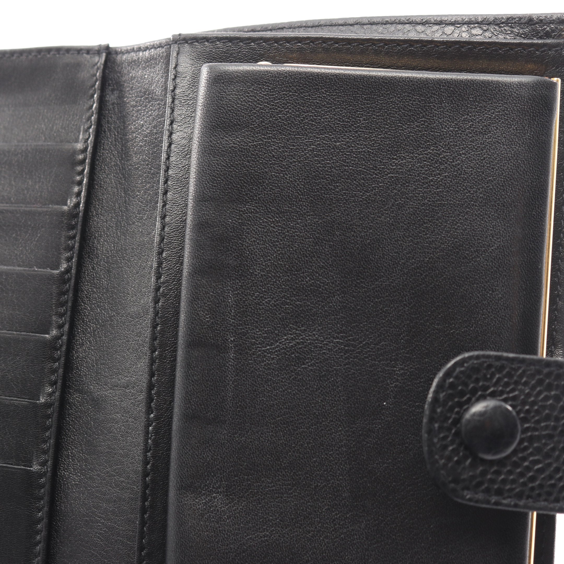 ココマーク 二つ折り長財布 キャビアスキン ブラック ゴールド金具 ココマーク 二つ折り長財布 キャビアスキン ブラック ゴールド金具