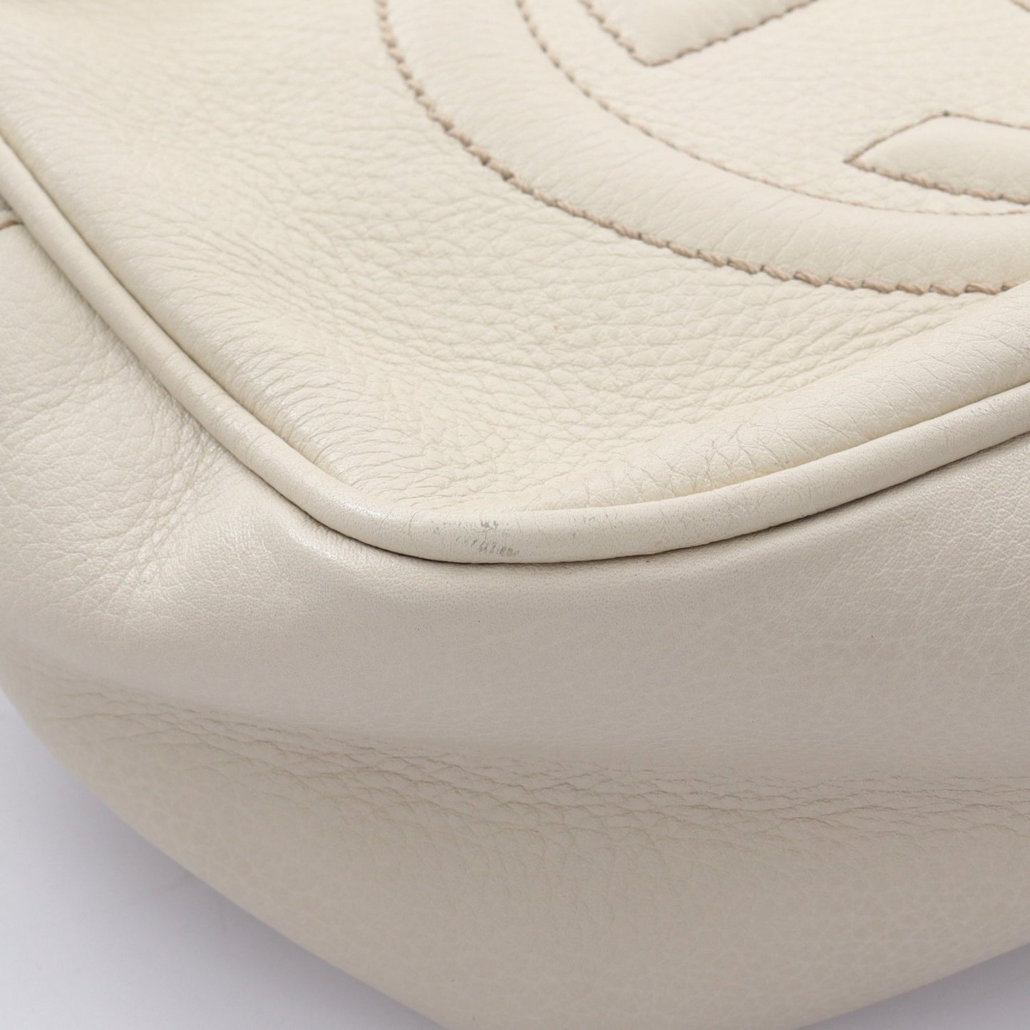 ソーホー ディスコバッグ インターロッキングG ショルダーバッグ レザー オフホワイト グッチ バッグ GUCCI