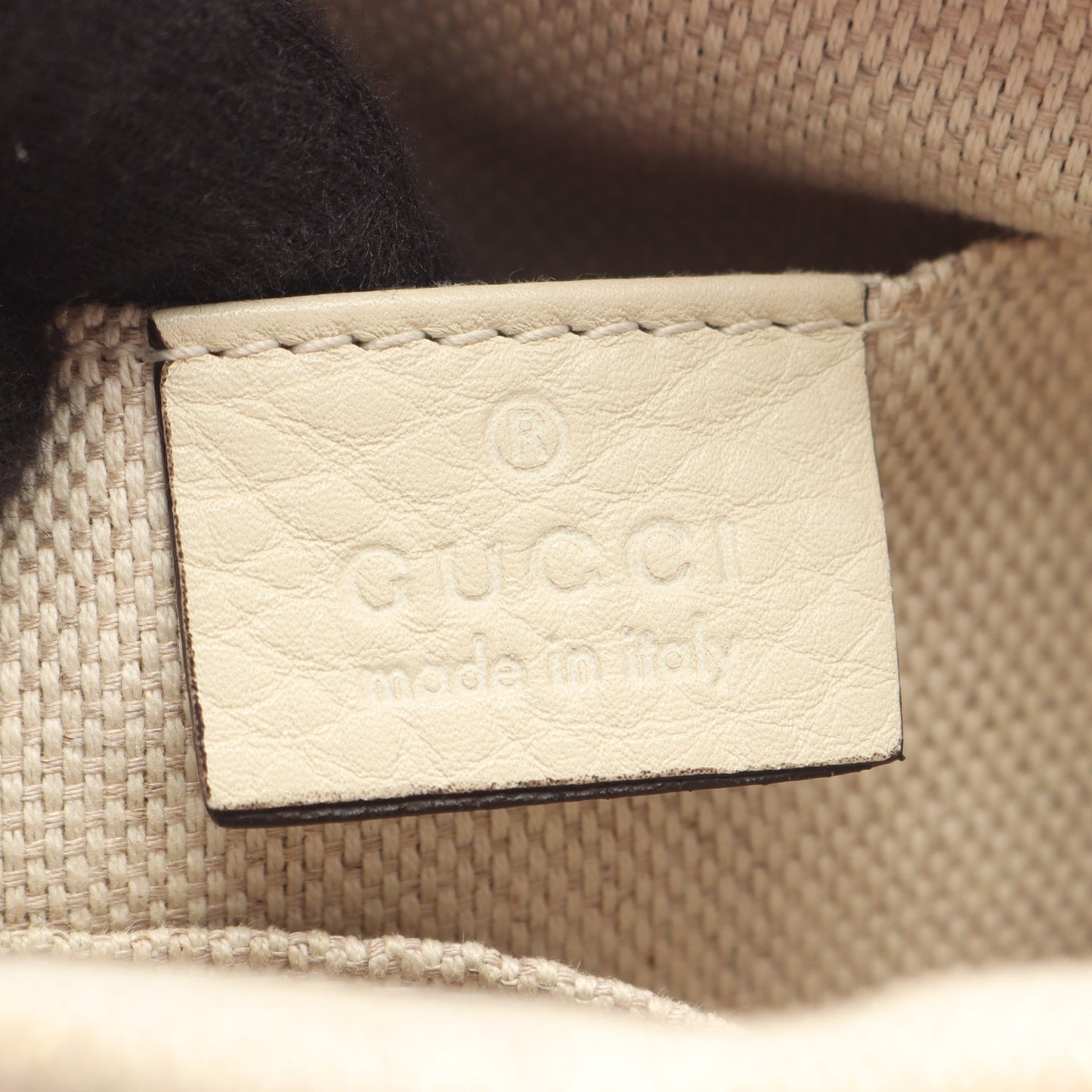 ソーホー ディスコバッグ インターロッキングG ショルダーバッグ レザー オフホワイト グッチ バッグ GUCCI