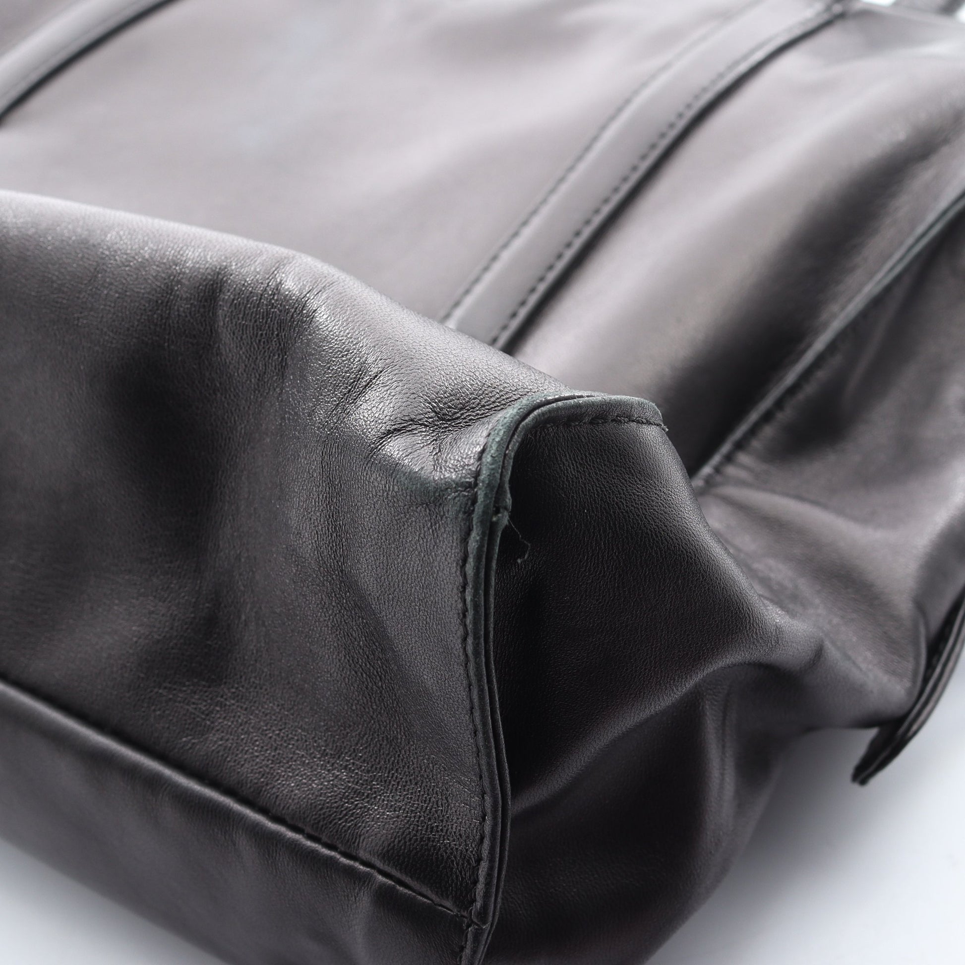 NAPPA ショルダーバッグ レザー ブラック プラダ バッグ PRADA