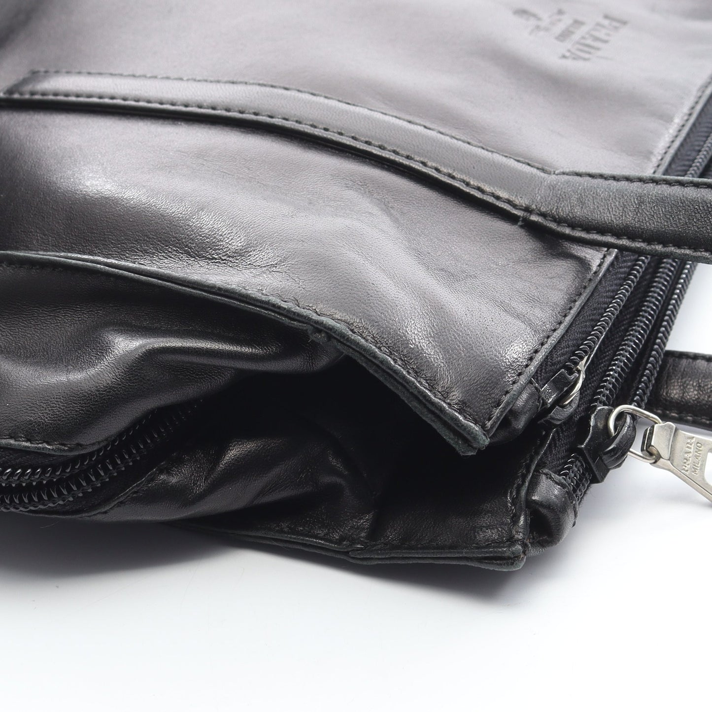 NAPPA ショルダーバッグ レザー ブラック プラダ バッグ PRADA