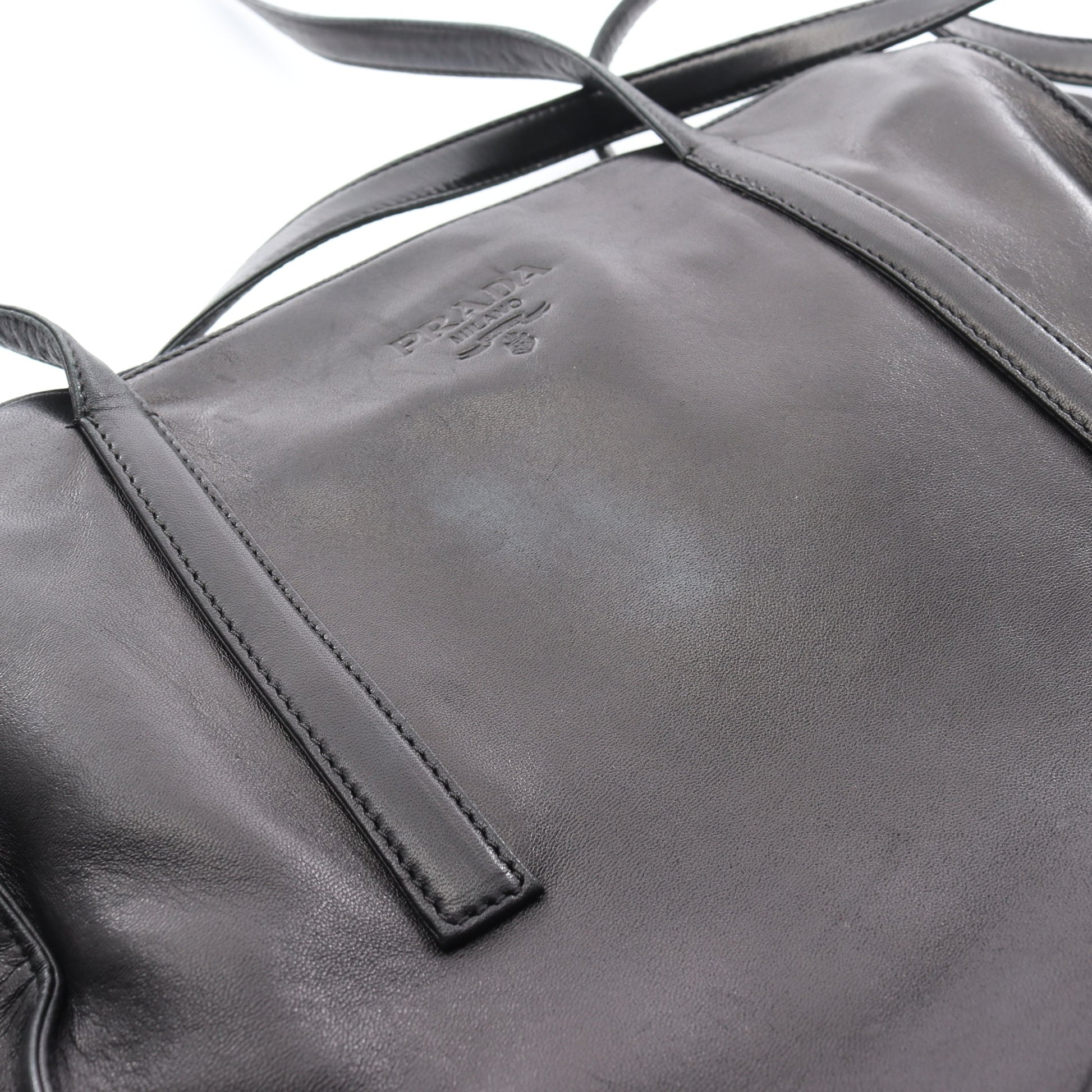 NAPPA ショルダーバッグ レザー ブラック プラダ バッグ PRADA