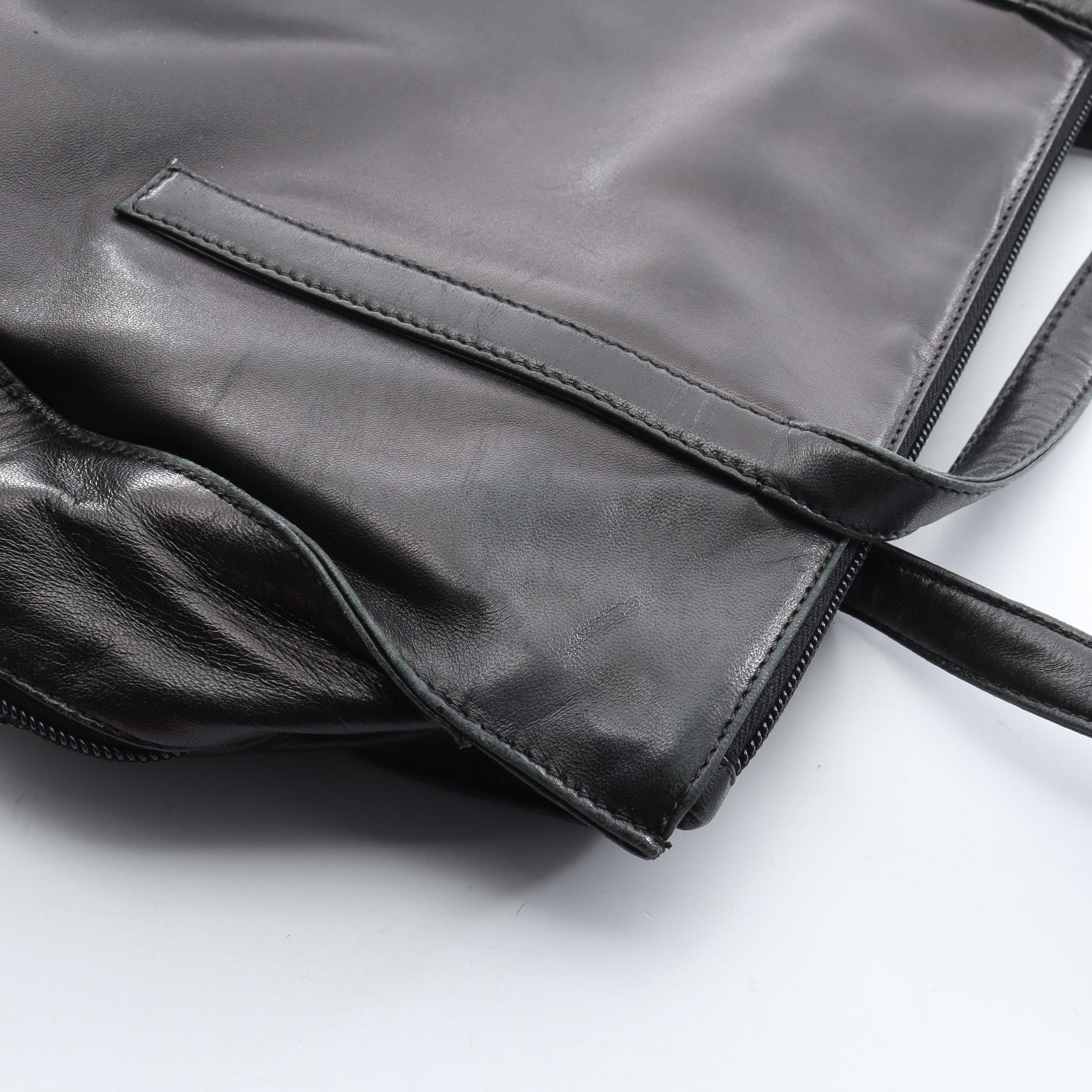 NAPPA ショルダーバッグ レザー ブラック プラダ バッグ PRADA