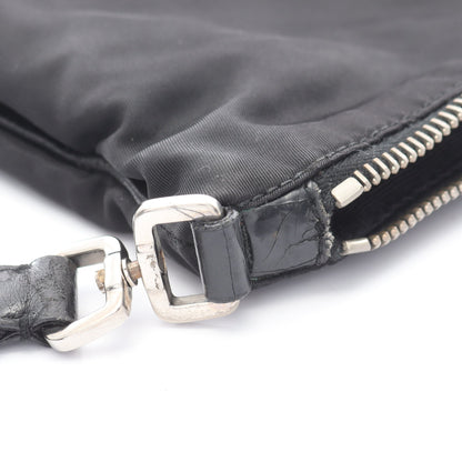 ショルダーバッグ ナイロン レザー ブラック 三角ロゴプレート プラダ バッグ PRADA