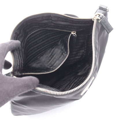 ショルダーバッグ ナイロン レザー ブラック 三角ロゴプレート プラダ バッグ PRADA