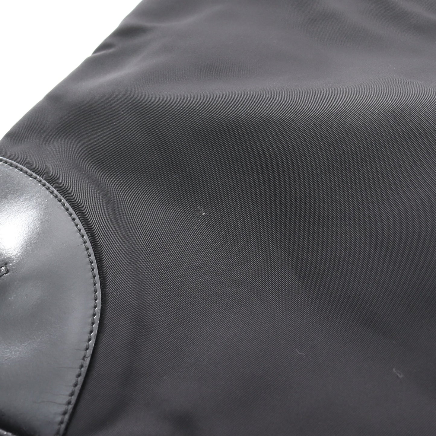 ショルダーバッグ ナイロン レザー ブラック 三角ロゴプレート プラダ バッグ PRADA