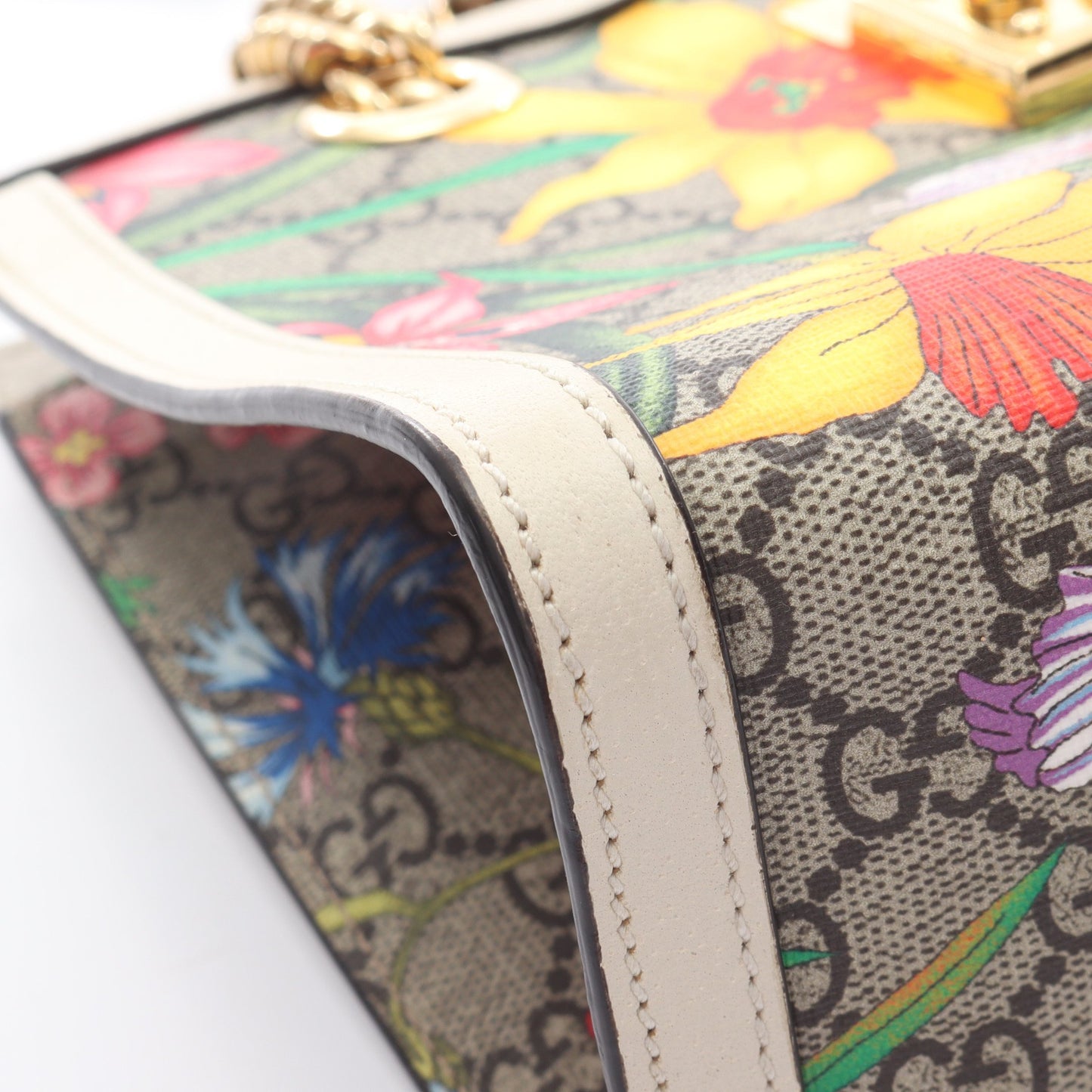 パドロック GGスモール GGスプリーム チェーンショルダーバッグ PVC レザー ベージュ オフホワイト マルチカラー グッチ バッグ GUCCI