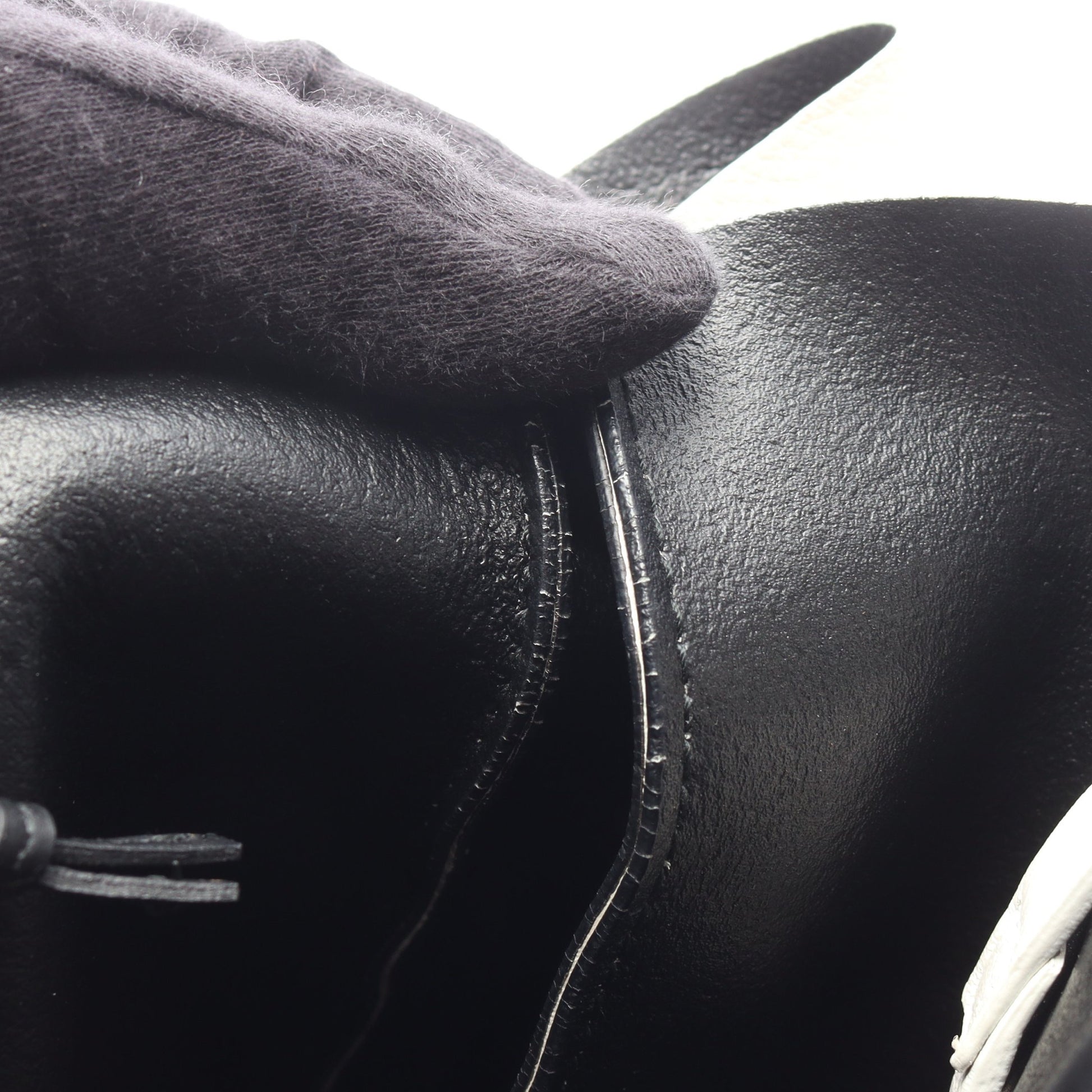 エブリデイ トート S ハンドバッグ トートバッグ レザー オフホワイト バレンシアガ バッグ BALENCIAGA