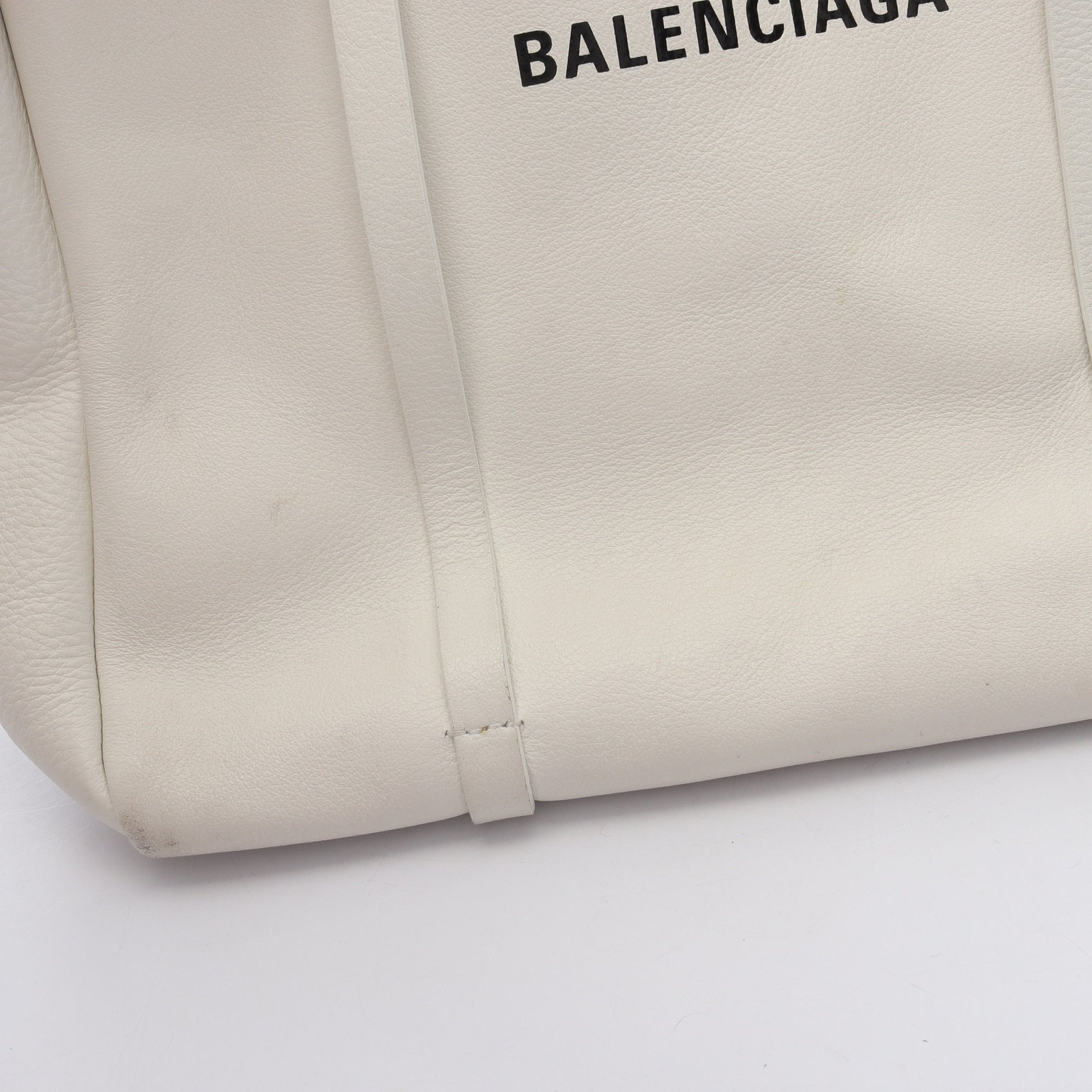 エブリデイ トート S ハンドバッグ トートバッグ レザー オフホワイト バレンシアガ バッグ BALENCIAGA