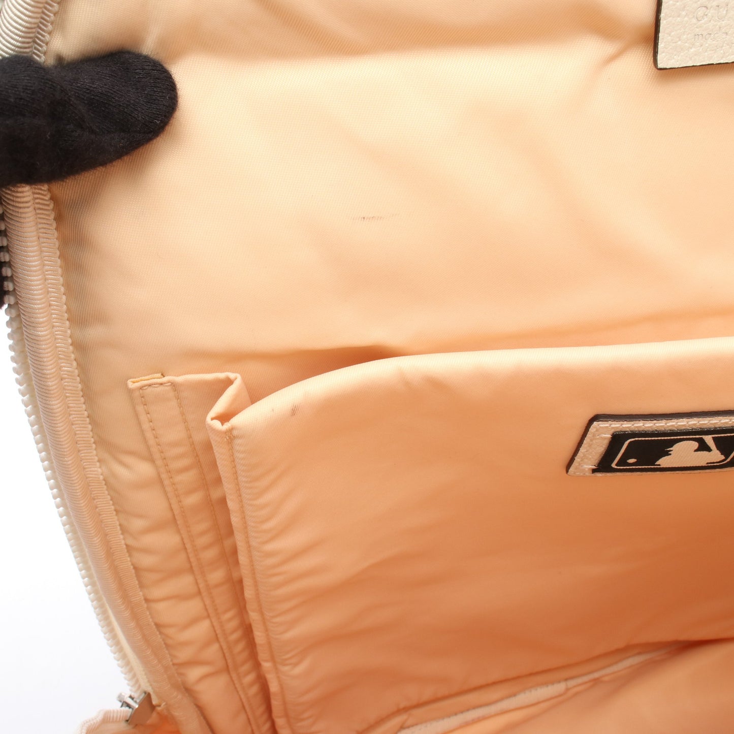 GUCCI × NY Yankees バックパック リュックサック ナイロン レザー コーラルオレンジ オフホワイト マルチカラー グッチ バッグ GUCCI