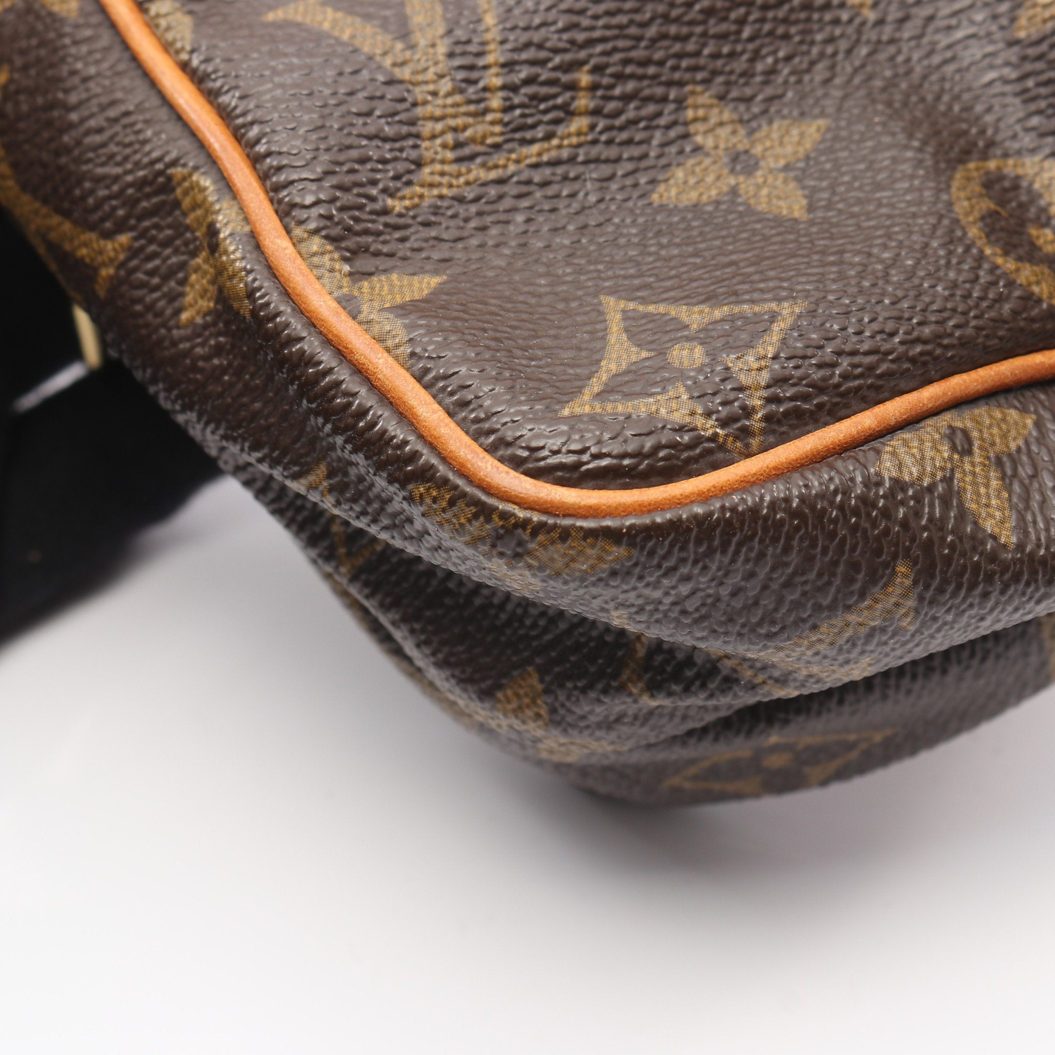 【購入前コメントください( * ॑꒳ ॑*】ルイヴィトン モノグラム ルイ・ヴィトン モノグラム M51910 キーリング アストロピル 買取実績