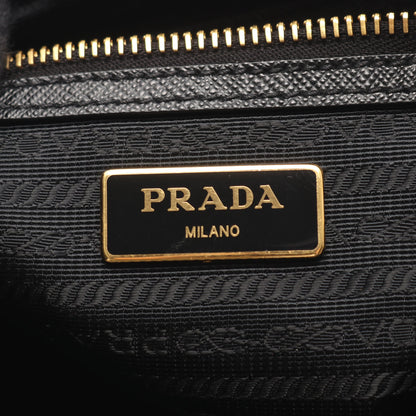ショルダーバッグ ロゴ金具 ナイロン サフィアーノレザー ブラック プラダ バッグ PRADA