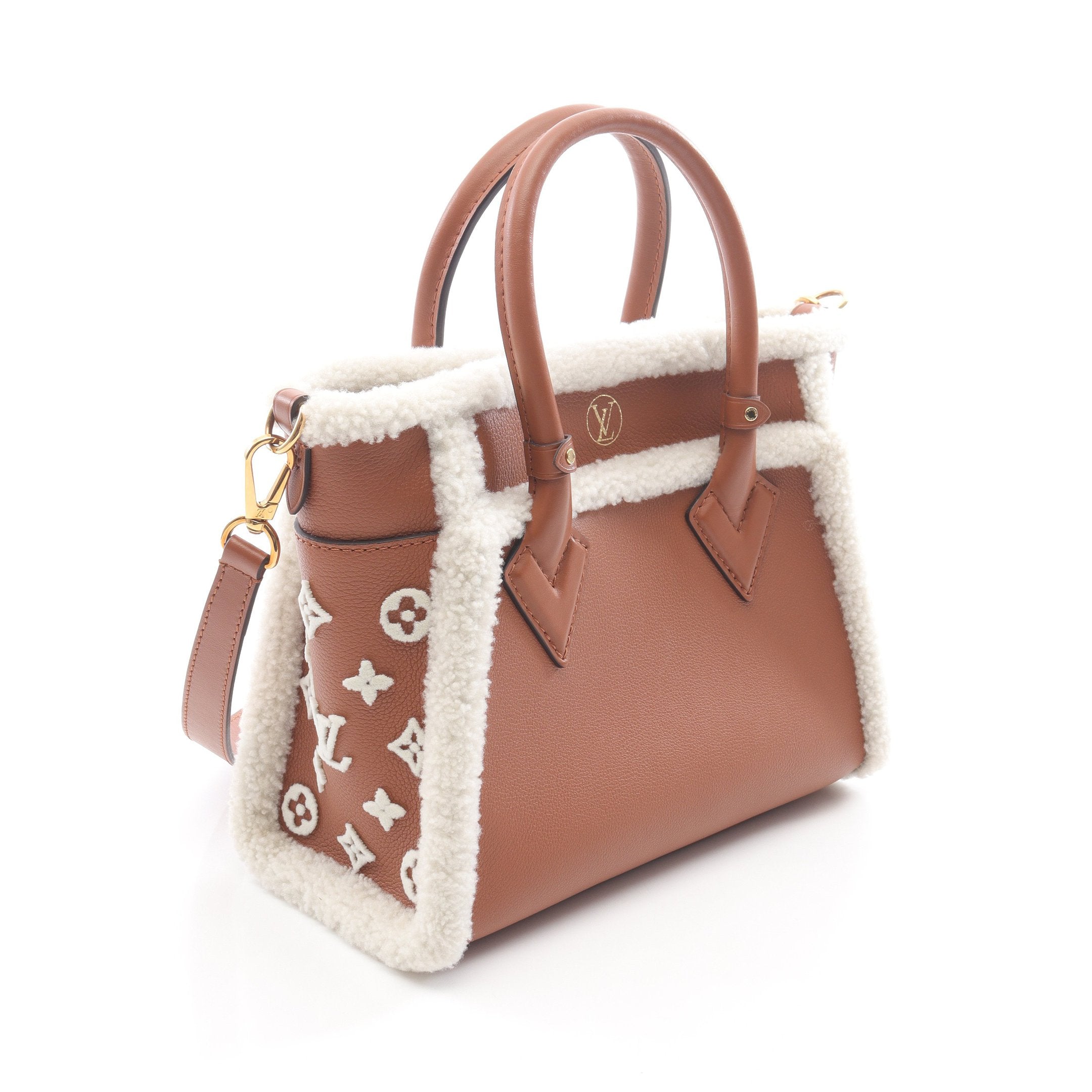 オンマイサイドPM モノグラム ハンドバッグ レザー シアリング