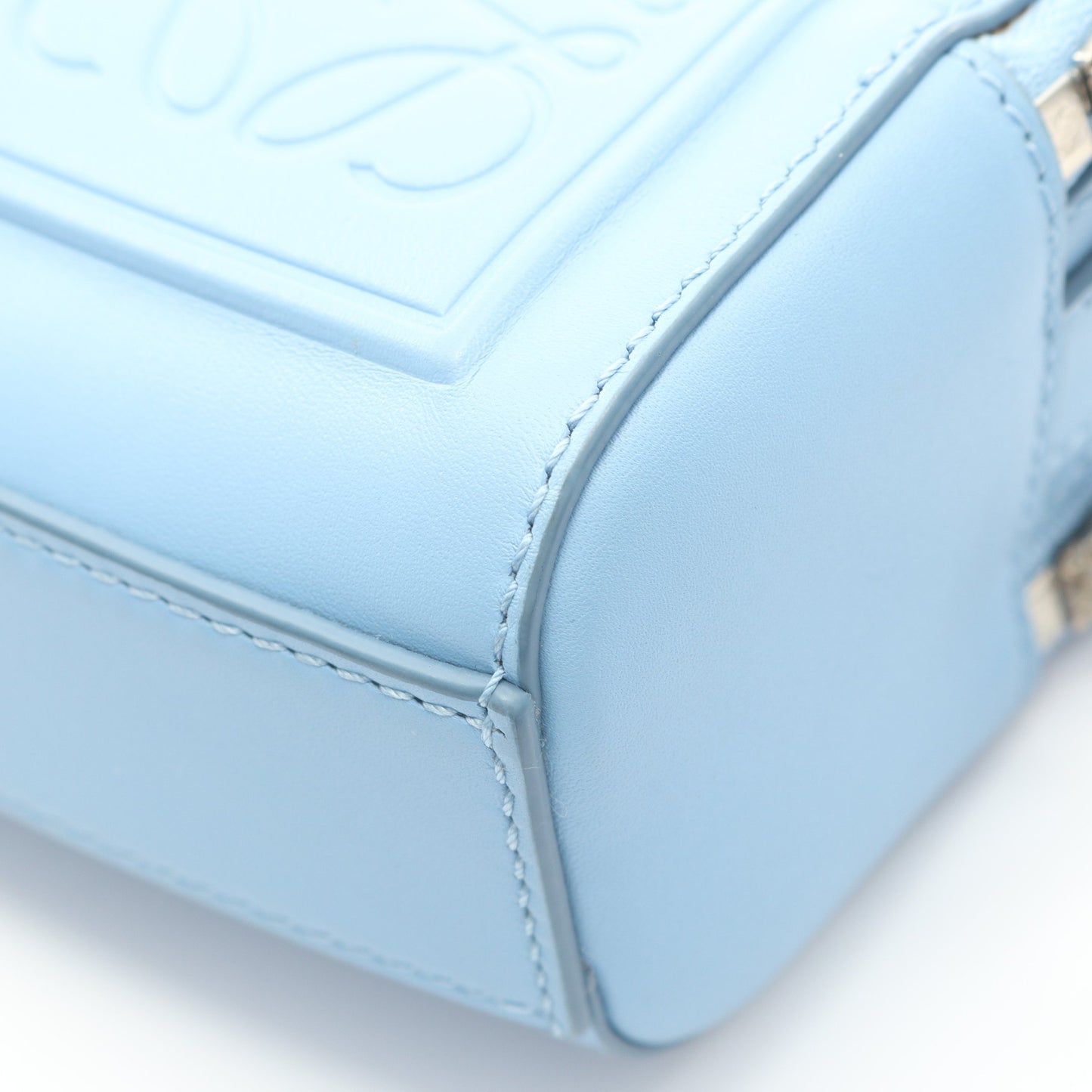 クロスボディ カメラバッグ ミニ ハンドバッグ レザー ライトブルー ロエベ バッグ LOEWE