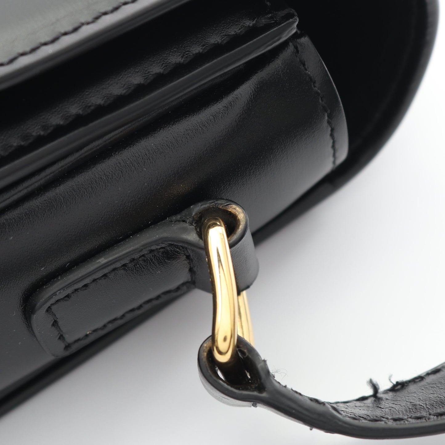 クラシック トリオンフ ミディアム ショルダーバッグ レザー ブラック セリーヌ バッグ CELINE