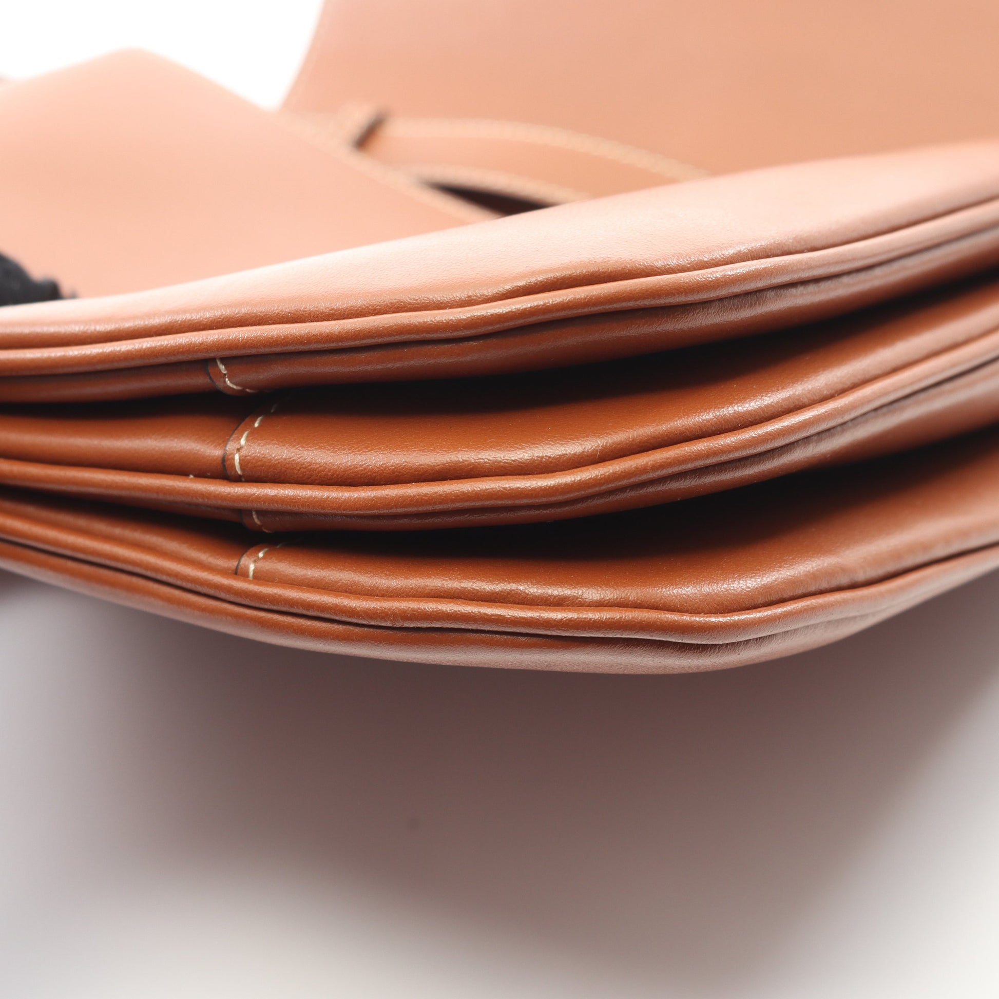 タブー ミディアム ショルダーバッグ レザー ブラウン セリーヌ バッグ CELINE