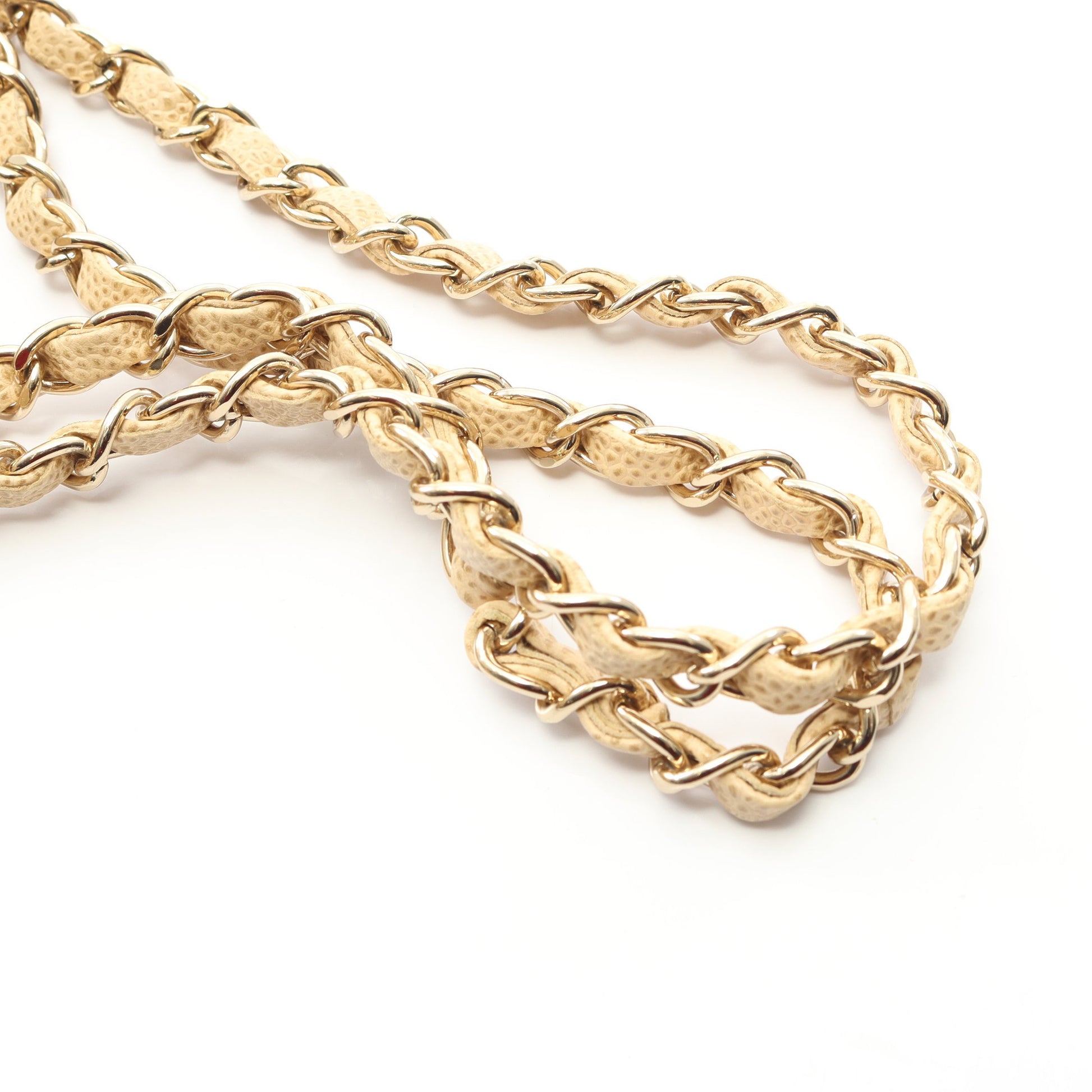 マトラッセ Wフラップ Wチェーンショルダーバッグ キャビアスキン ベージュ ゴールド金具 シャネル バッグ CHANEL