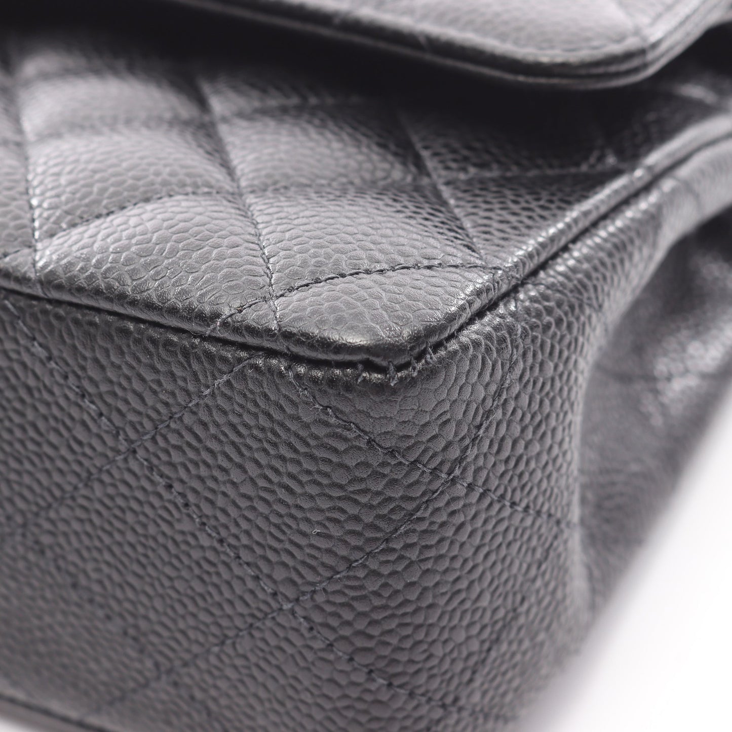 マトラッセ Wフラップ Wチェーンショルダーバッグ キャビアスキン ブラック ゴールド金具 シャネル バッグ CHANEL
