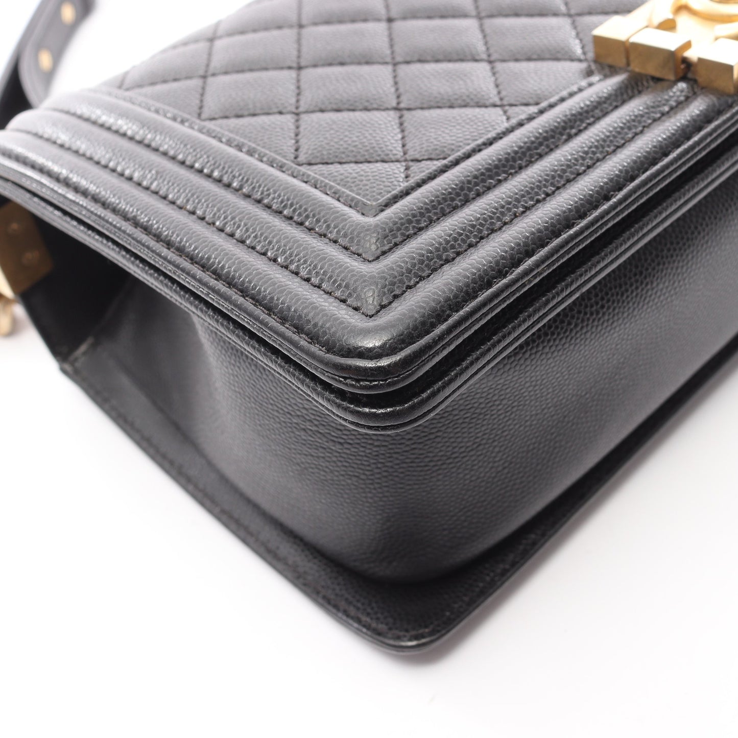 ボーイシャネル チェーンショルダーバッグ キャビアスキン ブラック ゴールド金具 シャネル バッグ CHANEL