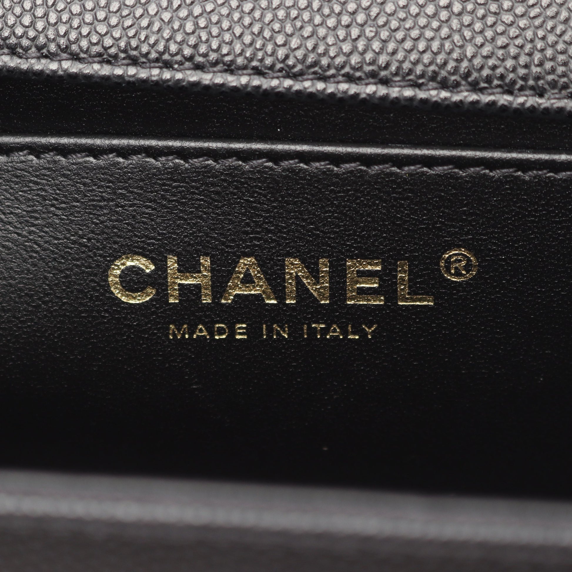 ボーイシャネル チェーンショルダーバッグ キャビアスキン ブラック ゴールド金具 シャネル バッグ CHANEL