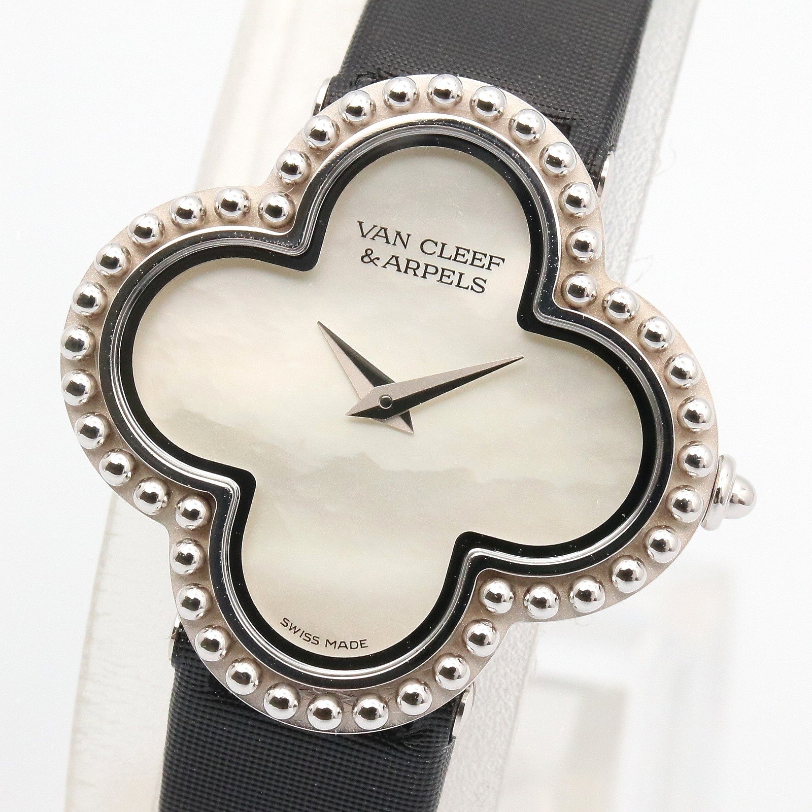 アルハンブラ スモールモデル ウォッチ レディース 腕時計 クオーツ K18WG（ホワイトゴールド） レザー ホワイト ホワイトシェル ヴァンクリーフアンドアーペル 時計 Van Cleef & Arpels