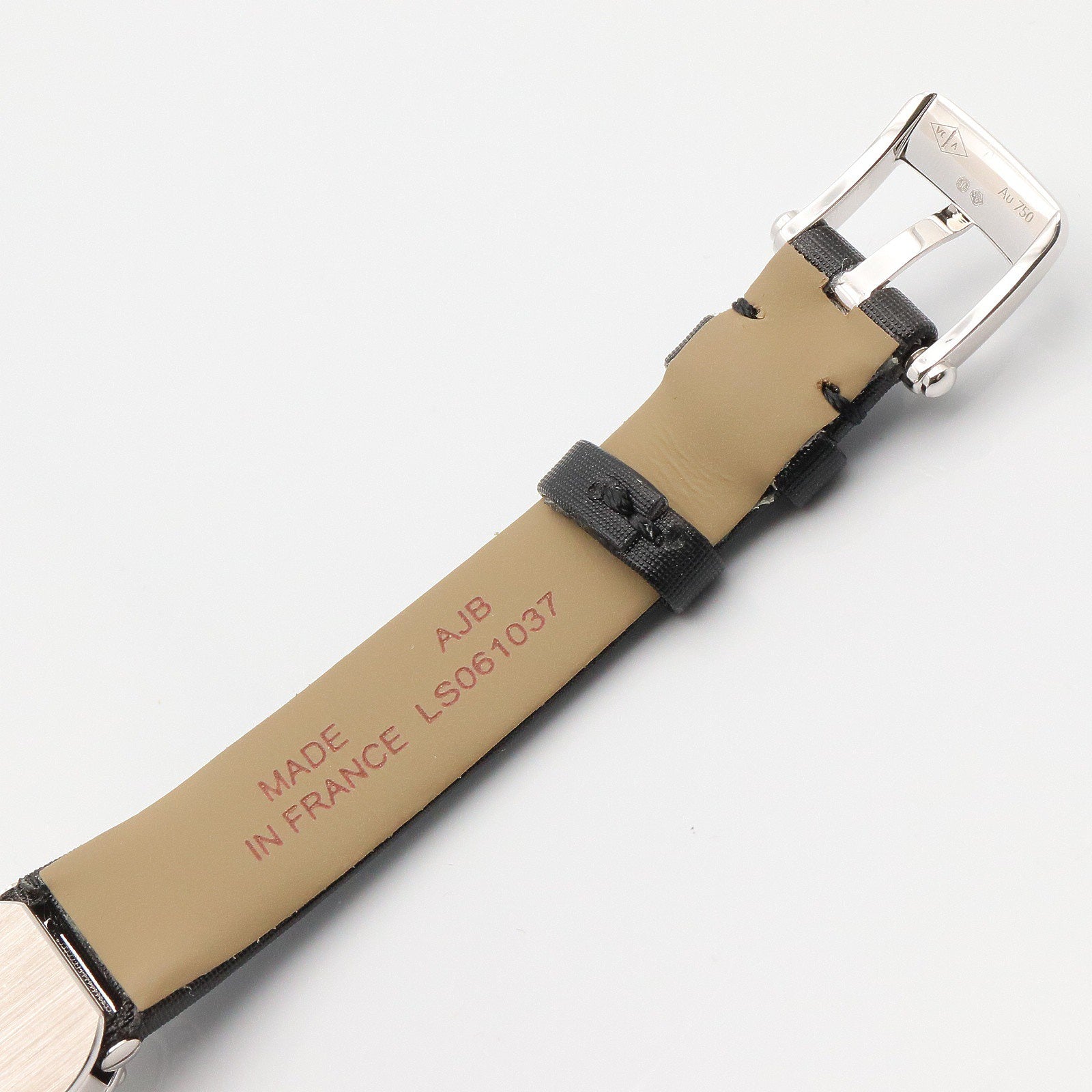 アルハンブラ スモールモデル ウォッチ レディース 腕時計 クオーツ K18WG（ホワイトゴールド） レザー ホワイト ホワイトシェル ヴァンクリーフアンドアーペル 時計 Van Cleef & Arpels