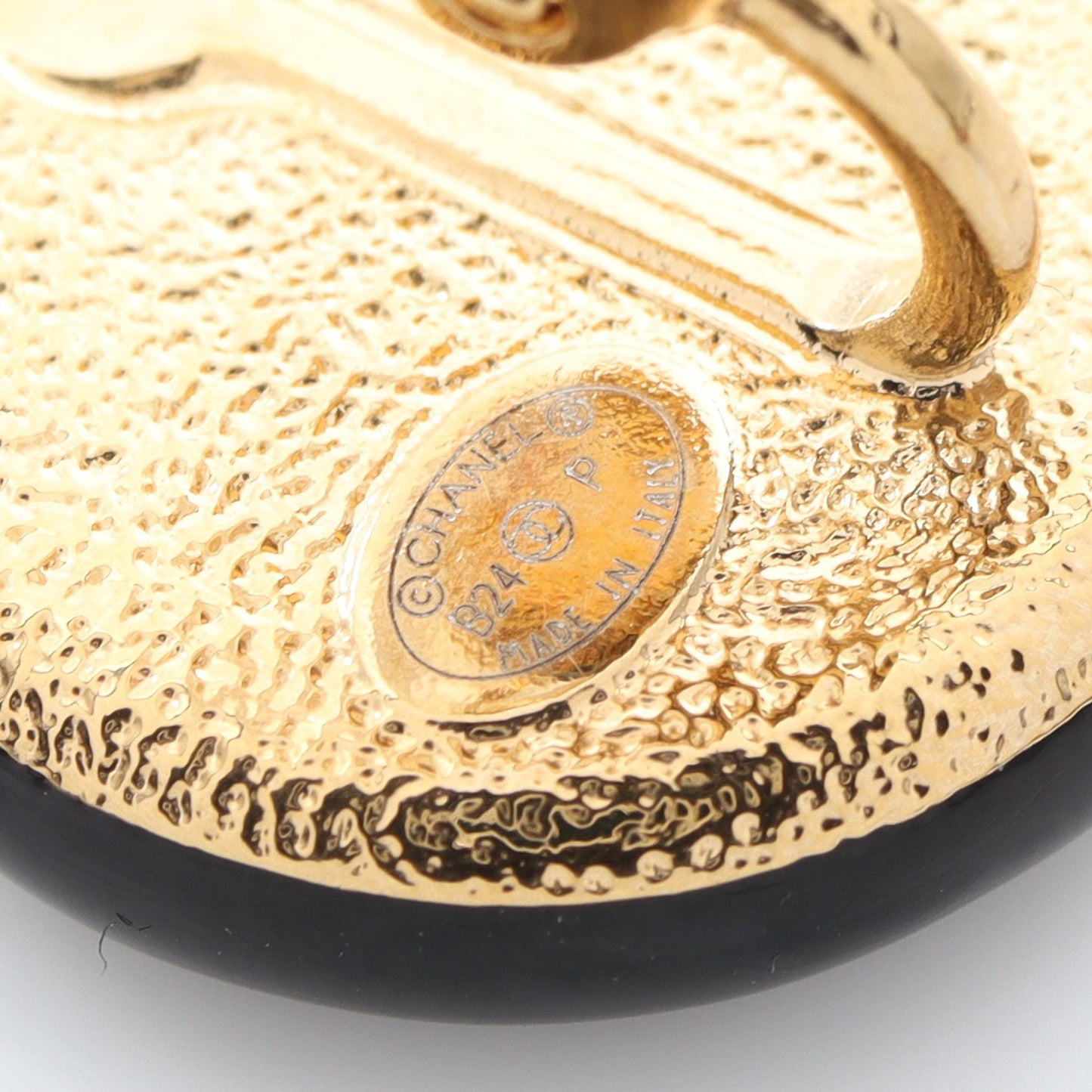 ココマーク イヤリング GP ブラック ホワイト ゴールド B24P シャネル アクセサリー CHANEL