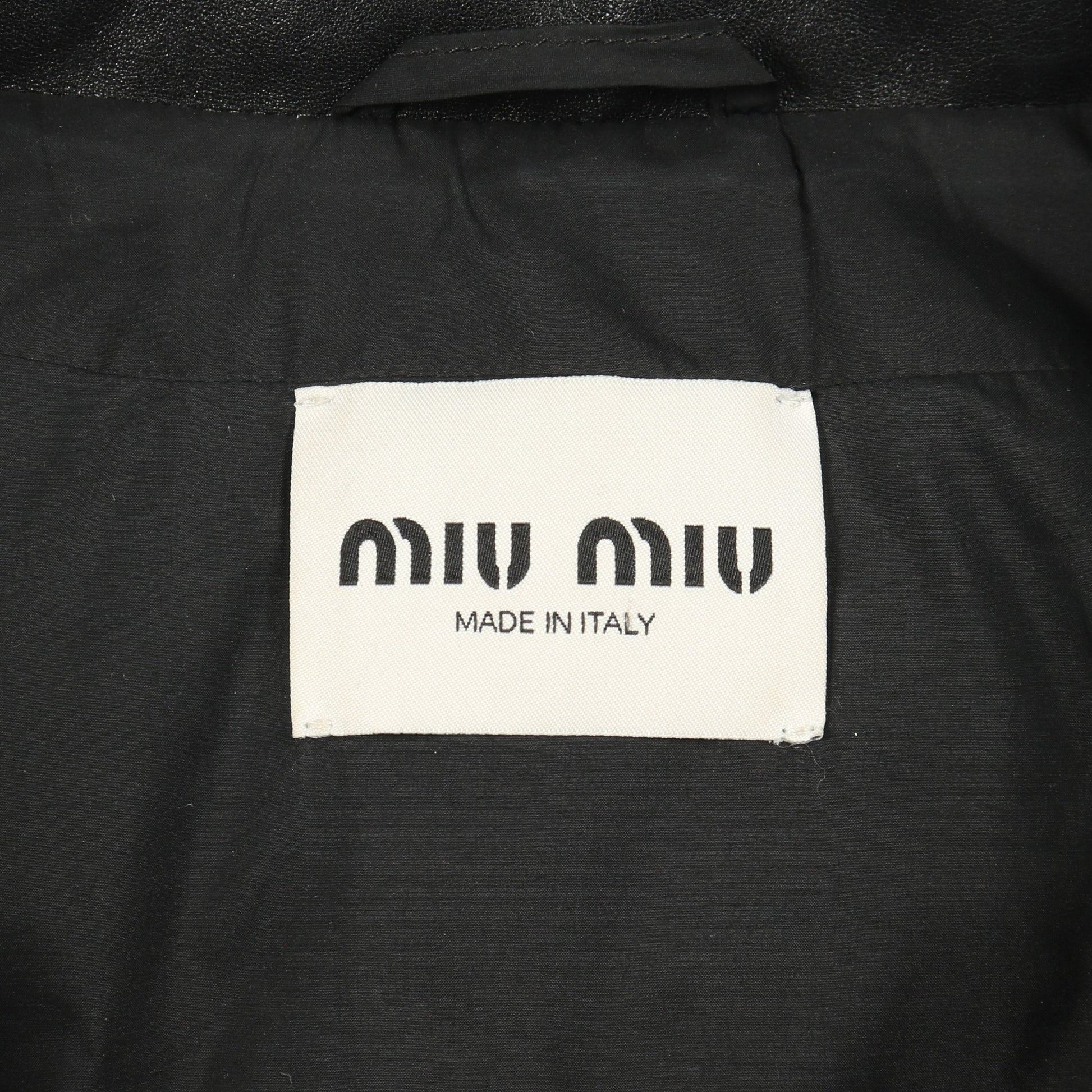 ダウンジャケット ロゴ レザー ブラック ミュウミュウ アウター miu miu