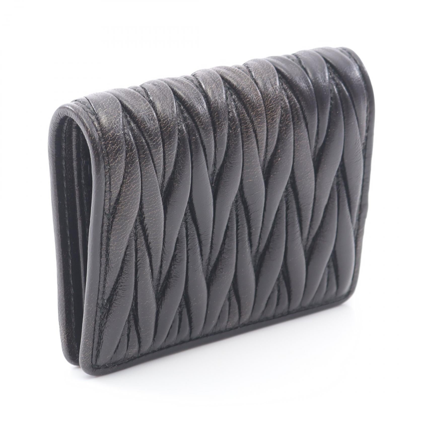 MATELASSE マテラッセ 二つ折り財布 レザー ブラック ミュウミュウ – RECLO