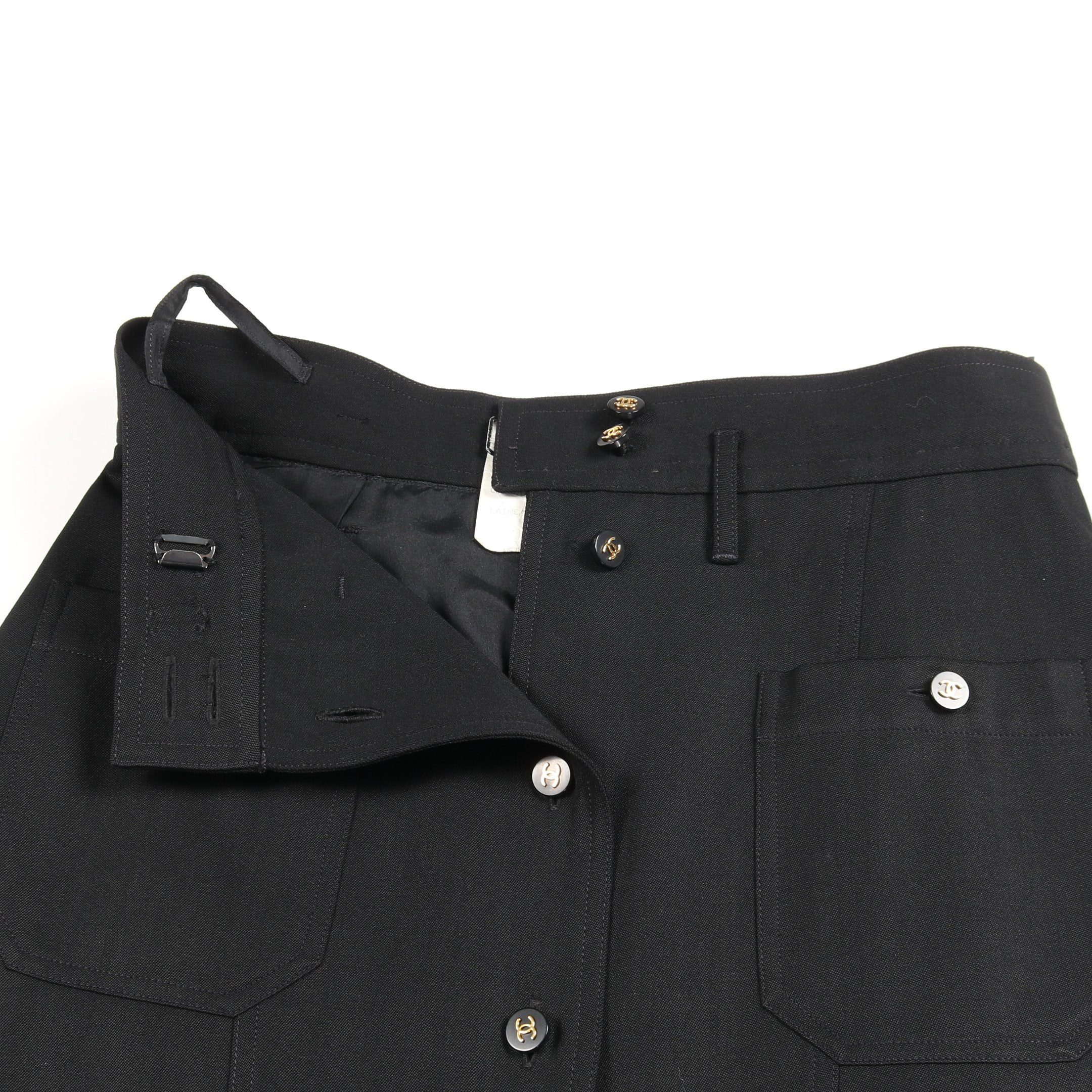 ココマークボタン スカート ウール ブラック シャネル – RECLO