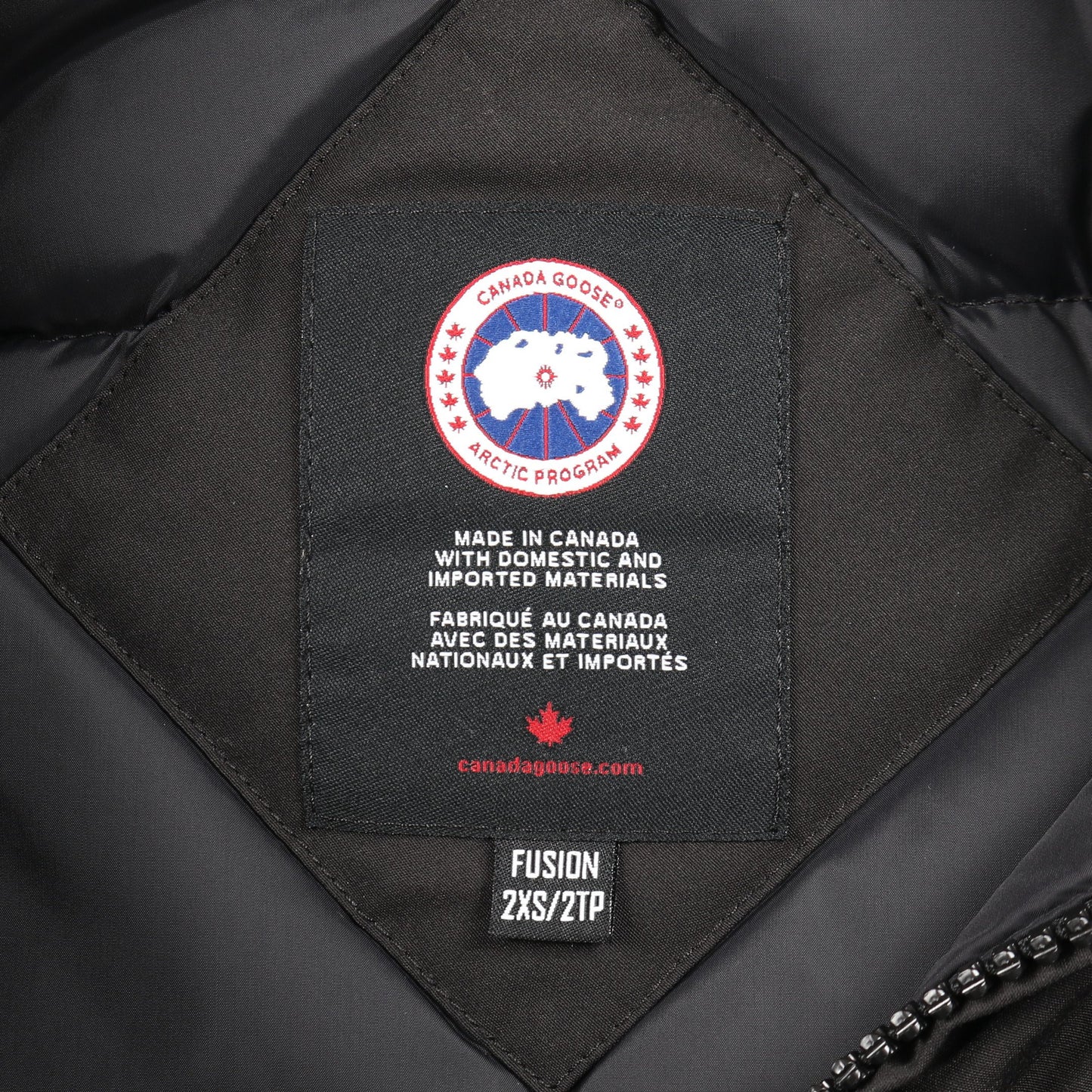 ヴィクトリアパーカ ダウンコート ブラック フード付き カナダグース アウター CANADA GOOSE