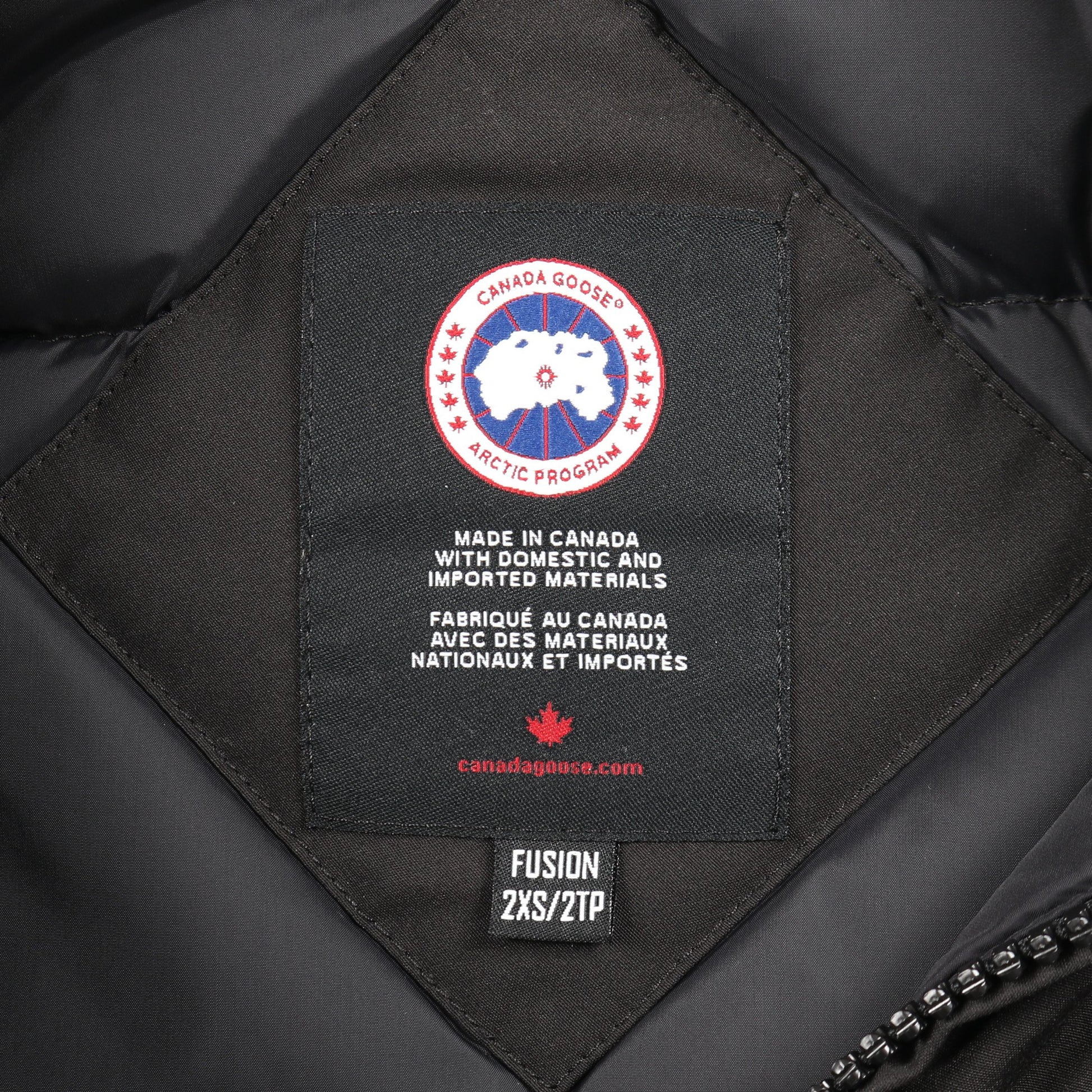 ヴィクトリアパーカ ダウンコート ブラック フード付き カナダグース アウター CANADA GOOSE