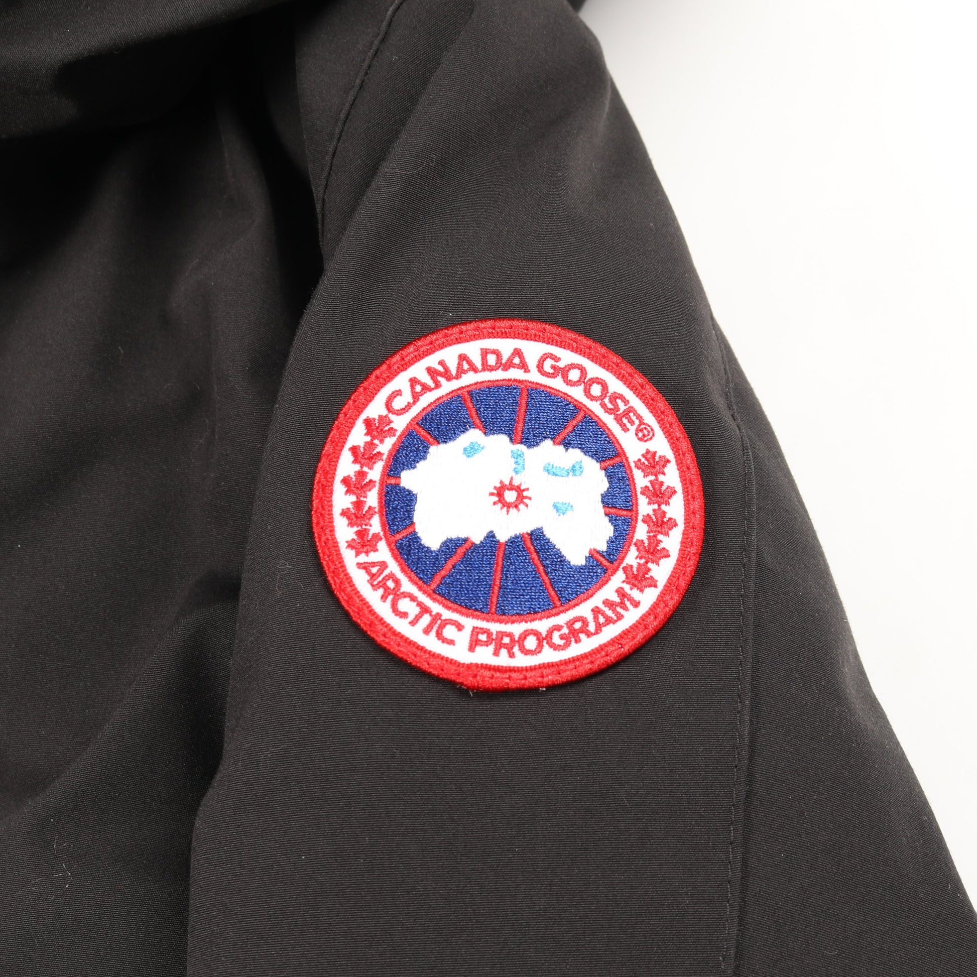 ヴィクトリアパーカ ダウンコート ブラック フード付き カナダグース アウター CANADA GOOSE