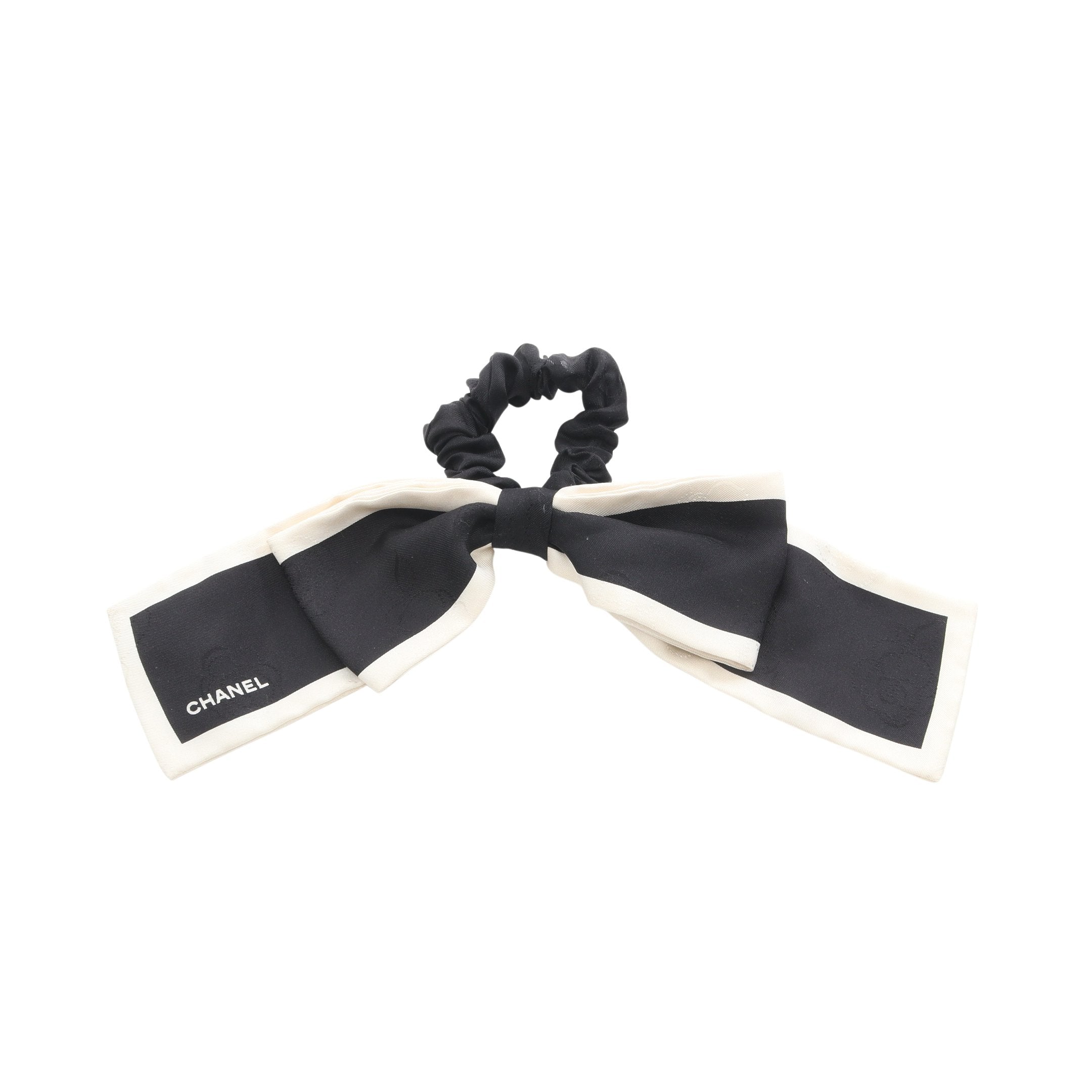 カメリア リボン シュシュ ヘアアクセサリー シルク ブラック オフ