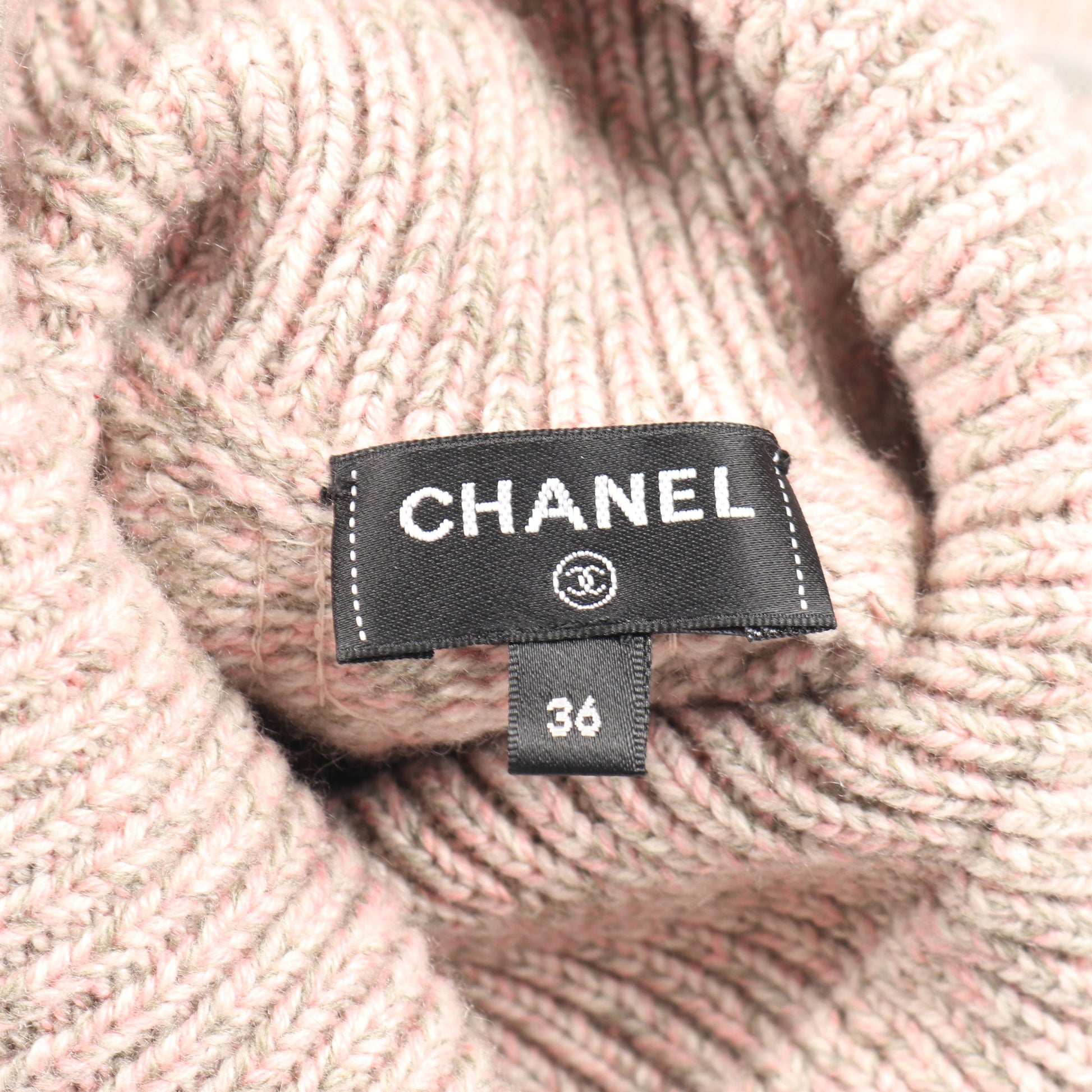 ココマーク スパンコール セーター ニット タートルネック カシミヤ ピンク マルチカラー シャネル トップス CHANEL