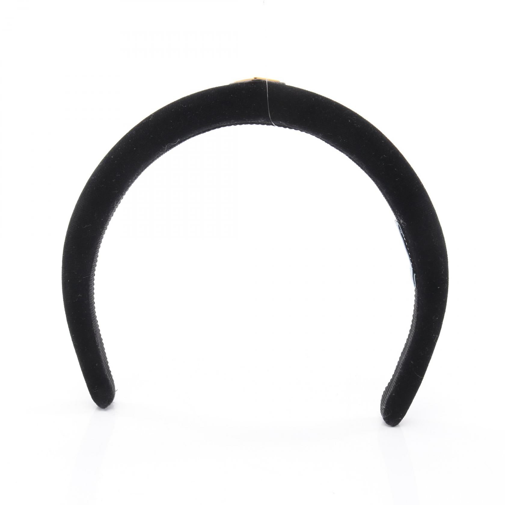 三角ロゴプレート カチューシャ ベロア ブラック プラダ – RECLO