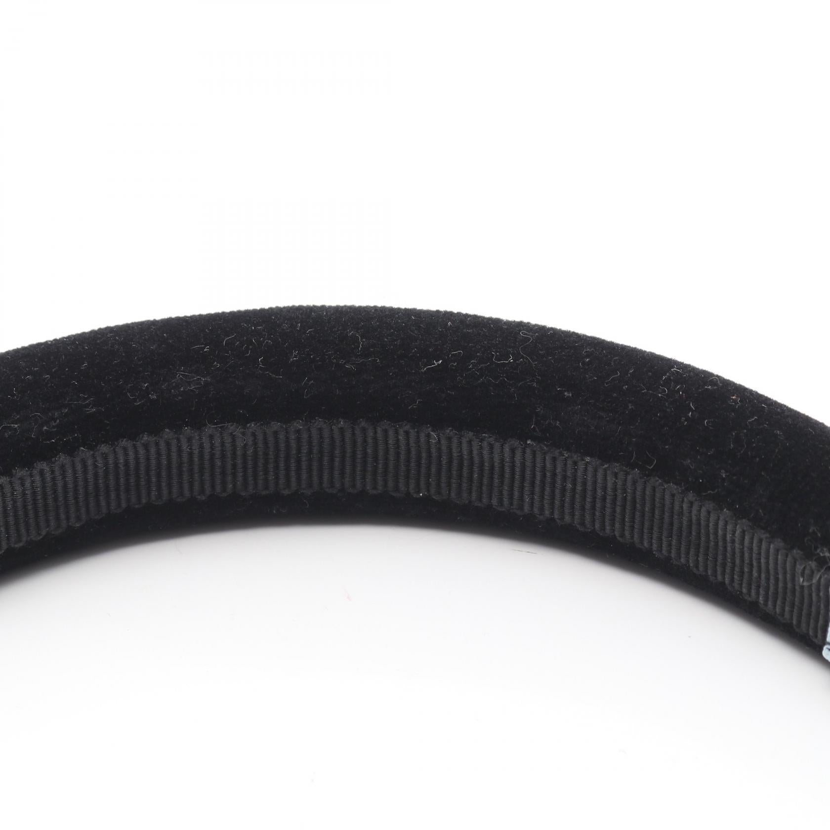 三角ロゴプレート カチューシャ ベロア ブラック プラダ – RECLO