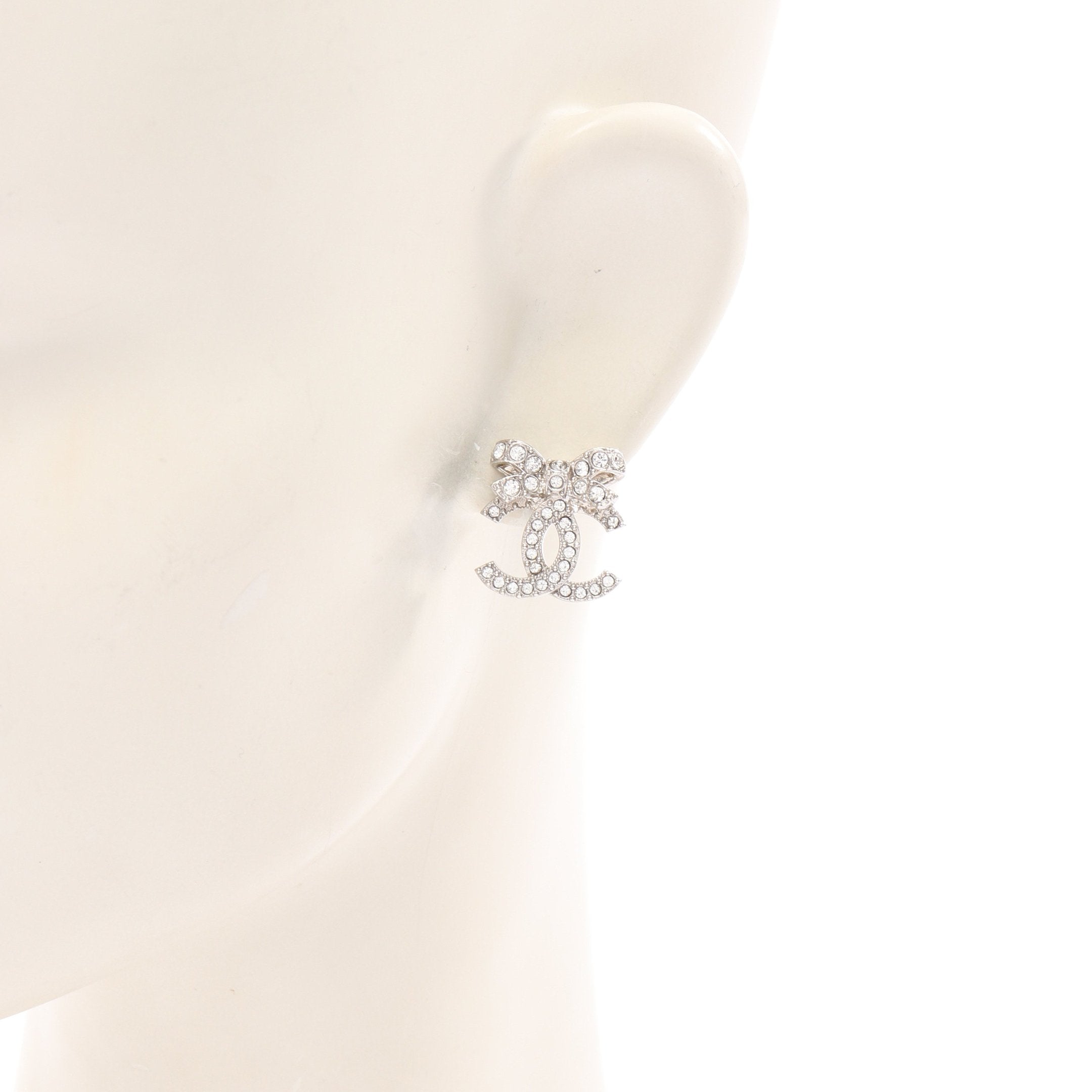 ココマーク リボン ピアス ラインストーン シルバー クリア B24V