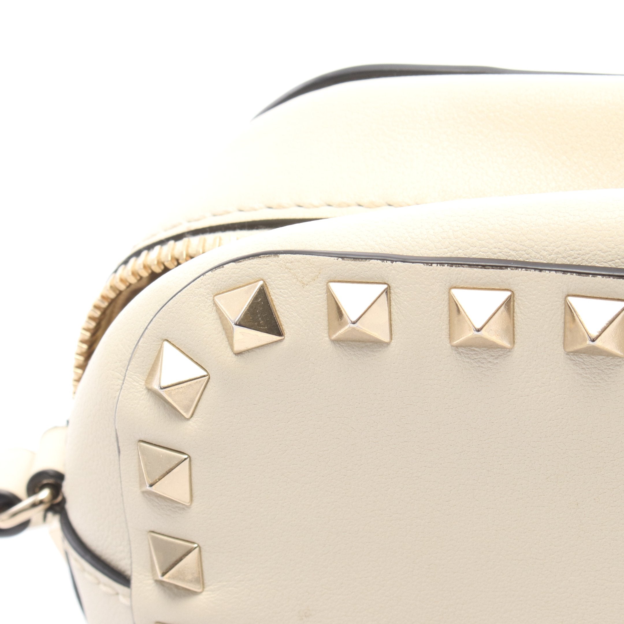 Valentino ロックスタッズ カメラバッグ 極美品】ヴァレンティノ ロックスタッズ カメラバッグ ショルダー