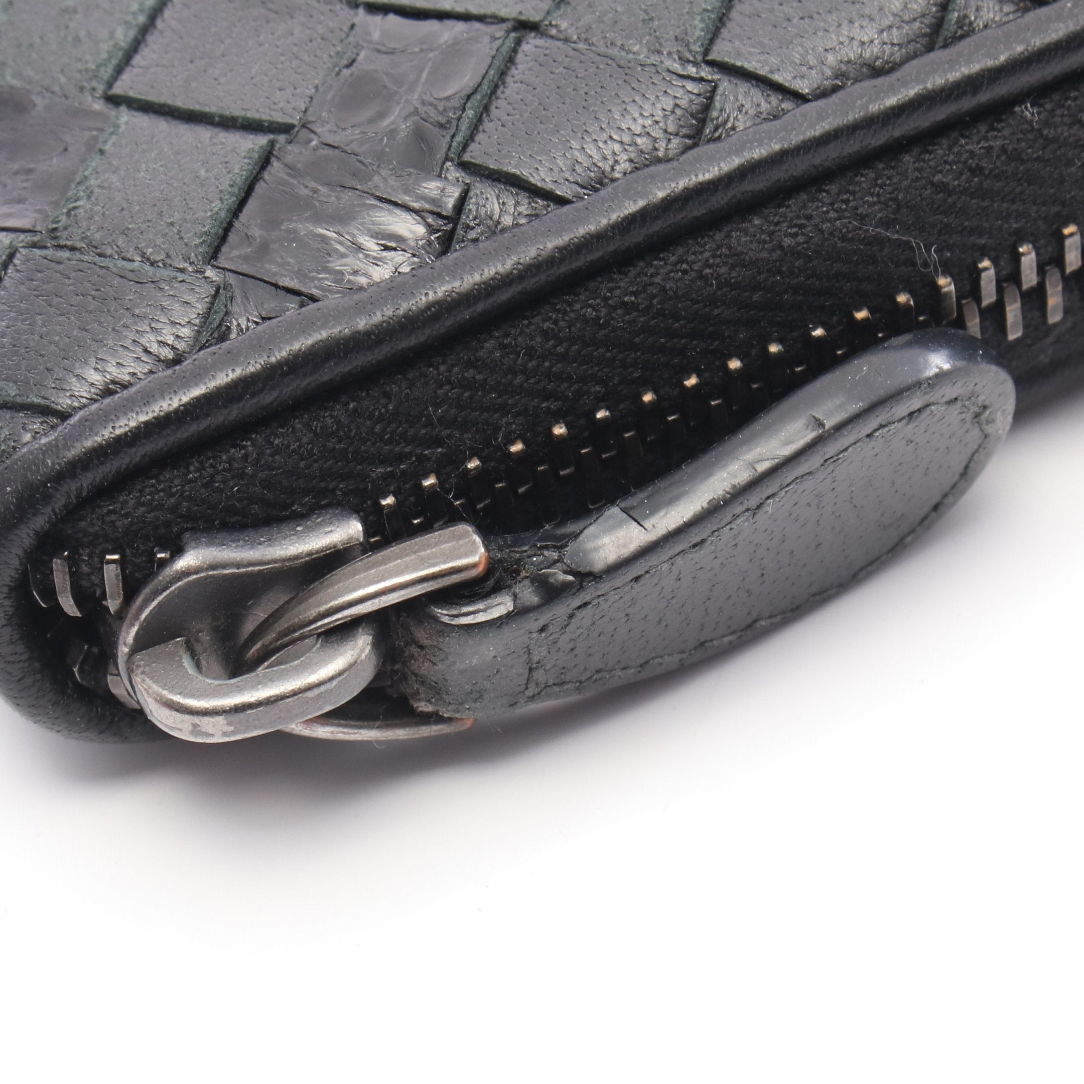 アイヤーズ イントレチャート ラウンドファスナー長財布 レザー