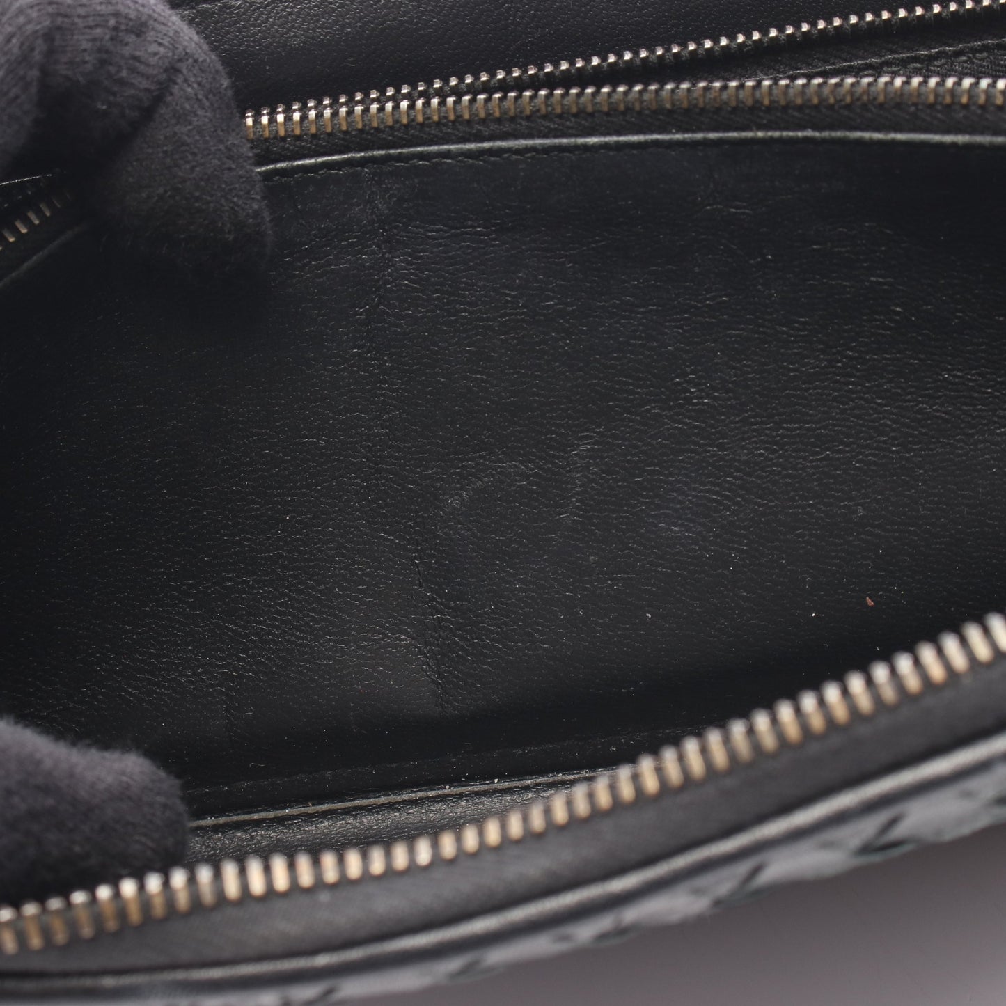 アイヤーズ イントレチャート ラウンドファスナー長財布 レザー パイソン ブラック ボッテガヴェネタ 財布・小物 BOTTEGA VENETA