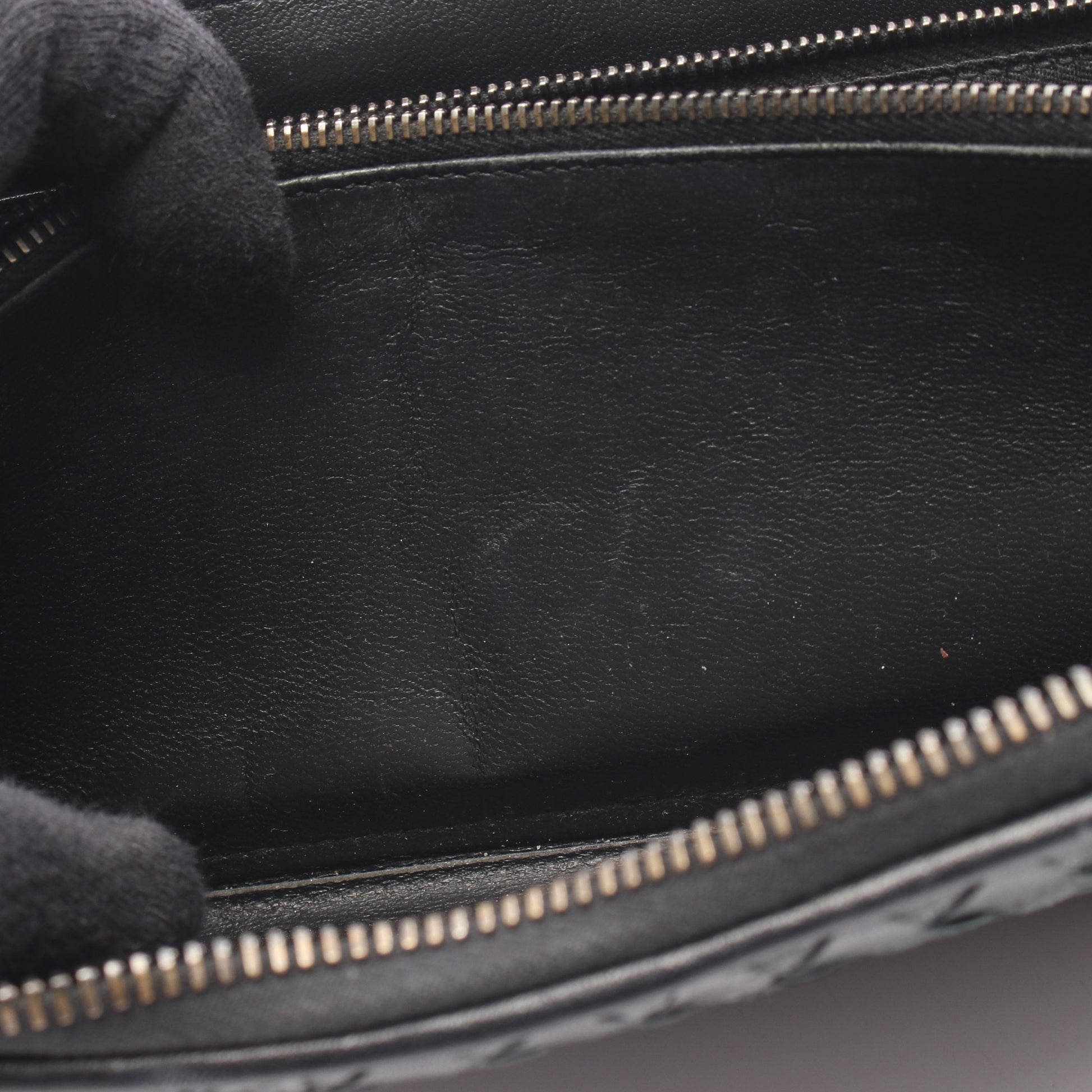 アイヤーズ イントレチャート ラウンドファスナー長財布 レザー パイソン ブラック ボッテガヴェネタ 財布・小物 BOTTEGA VENETA