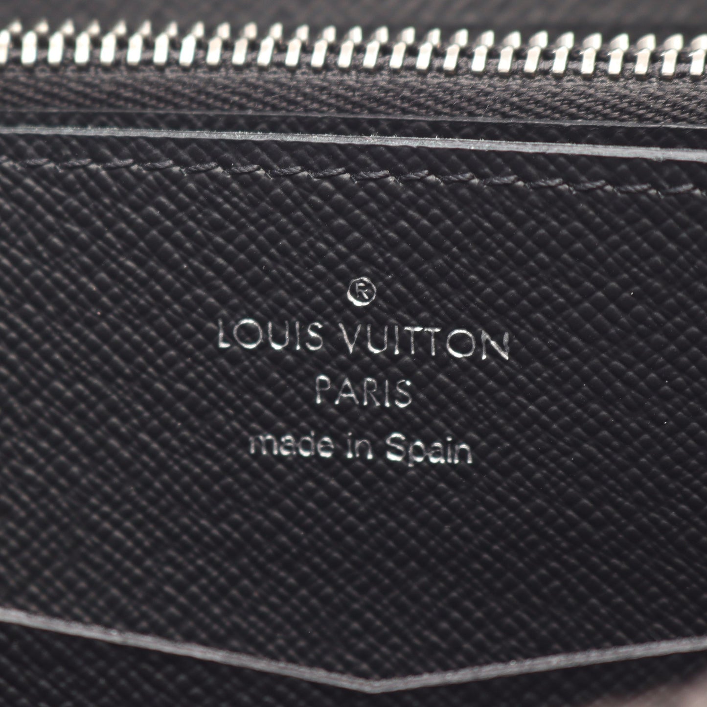 ジッピーXL モノグラムエクリプス ラウンドファスナー長財布 PVC レザー ブラック ルイヴィトン 財布・小物 LOUIS VUITTON