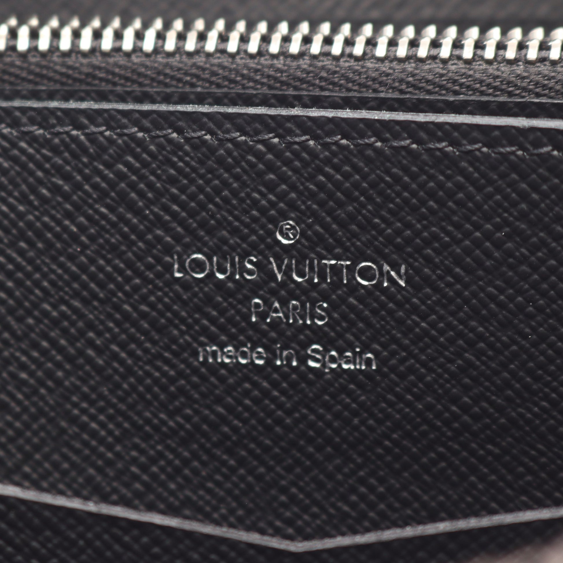 ジッピーXL モノグラムエクリプス ラウンドファスナー長財布 PVC レザー ブラック ルイヴィトン 財布・小物 LOUIS VUITTON