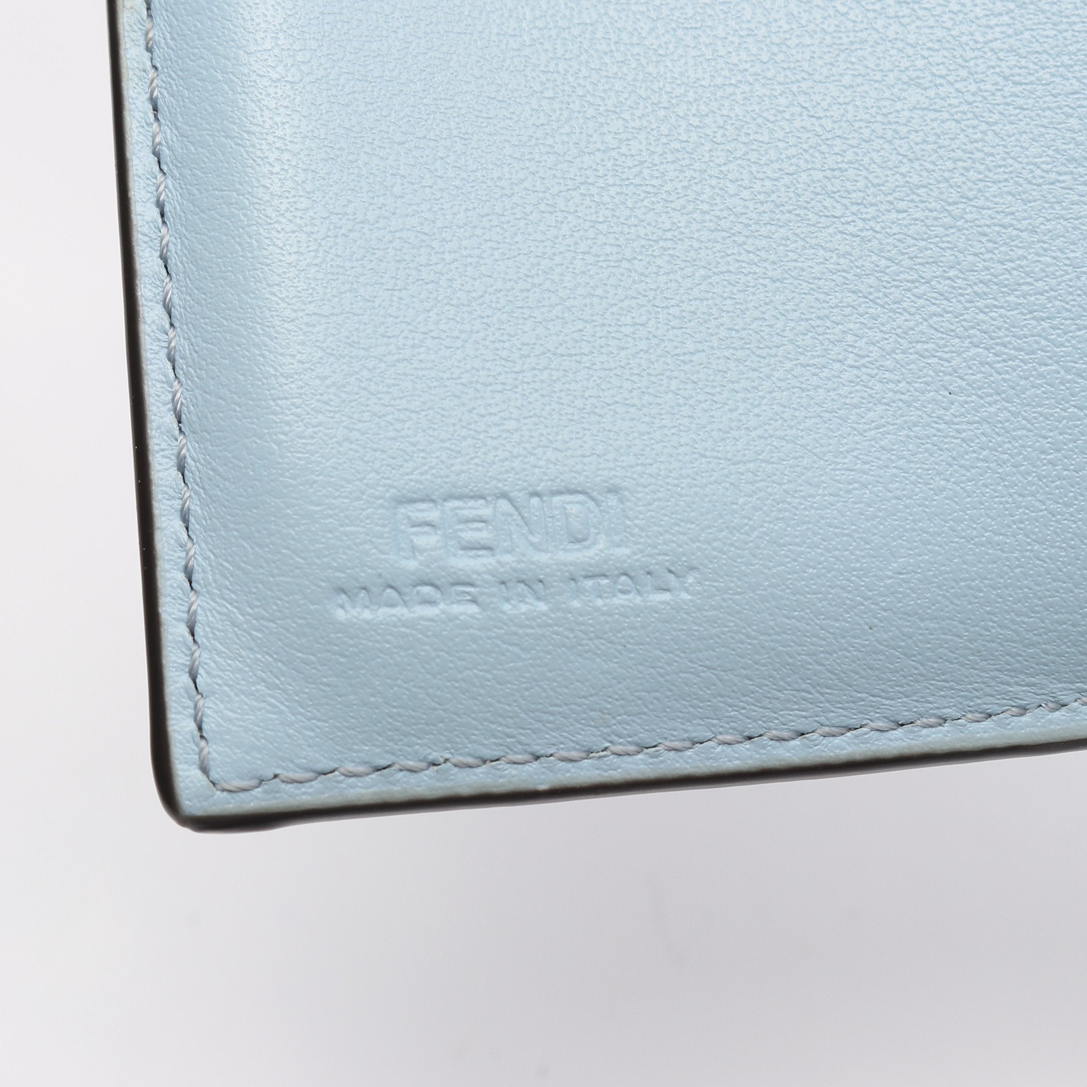 ロゴ 三つ折り財布 レザー ライトブルー フェンディ – RECLO