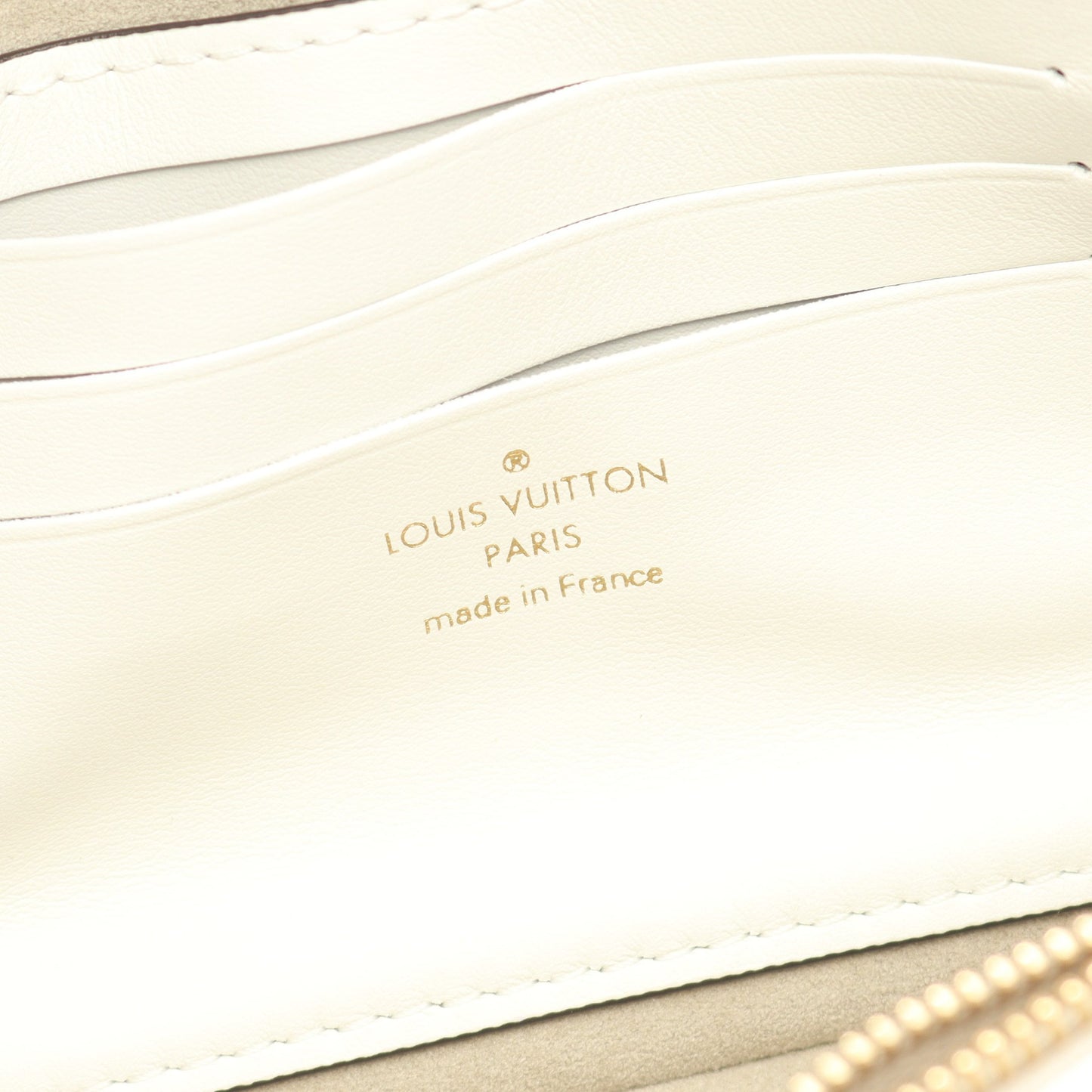 ウォレット オン チェーン アイビー モノグラムフラワー チェーンハンドバッグ レザー ホワイト 2WAY ルイヴィトン バッグ LOUIS VUITTON