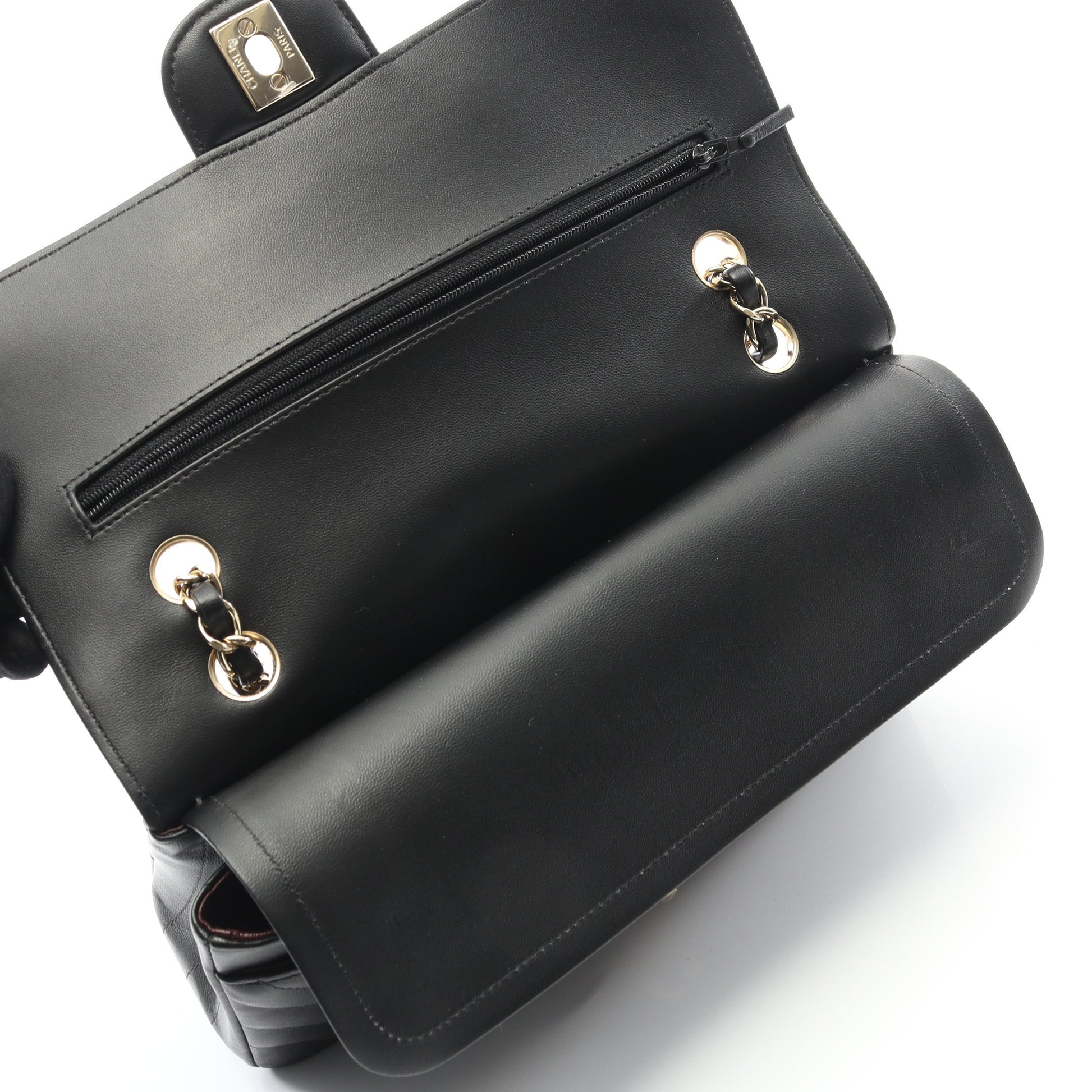 シェブロン Vステッチ Wフラップ Wチェーンショルダーバッグ ラムスキン ブラック ゴールド金具 シャネル バッグ CHANEL